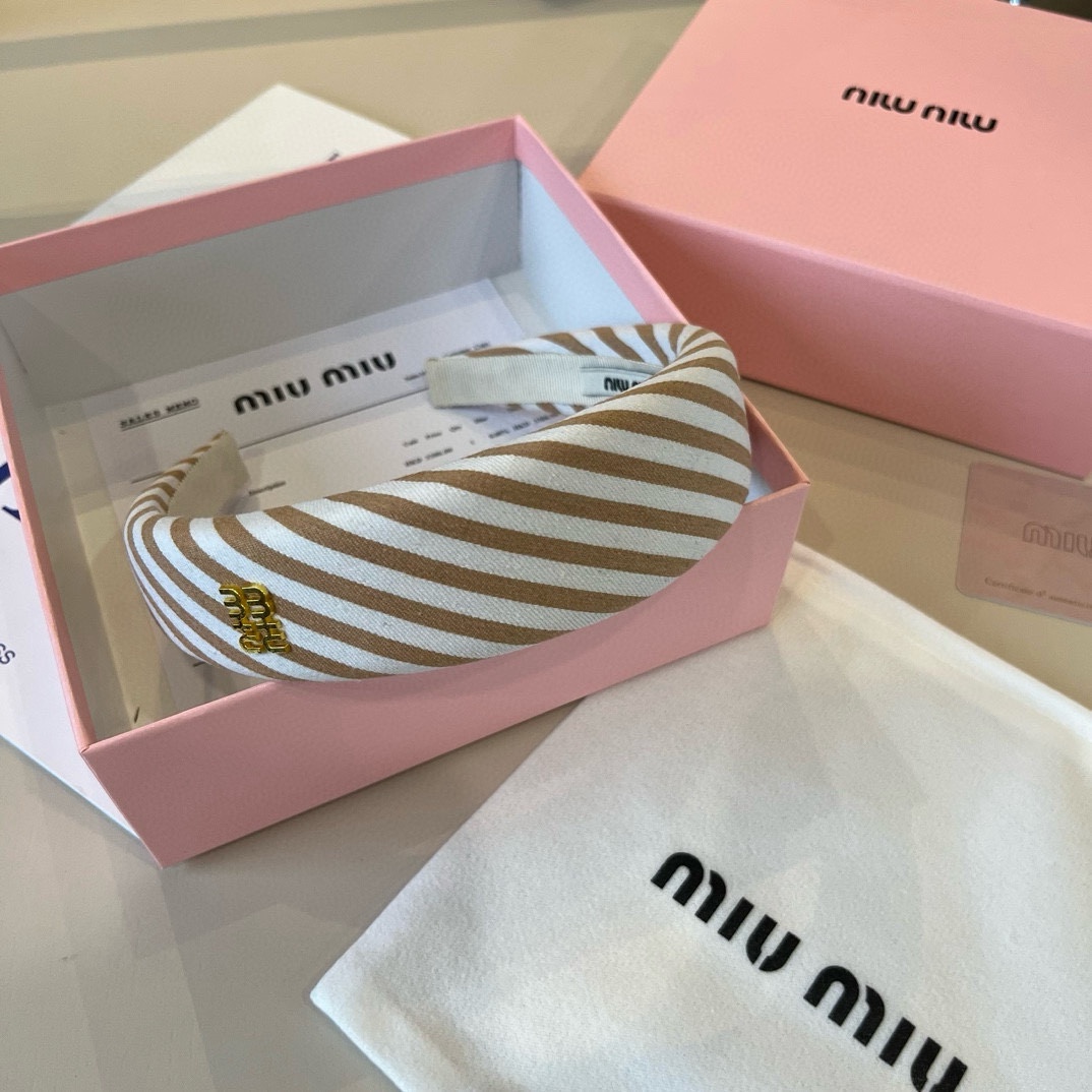 🆕

miumiu缪缪新款发箍