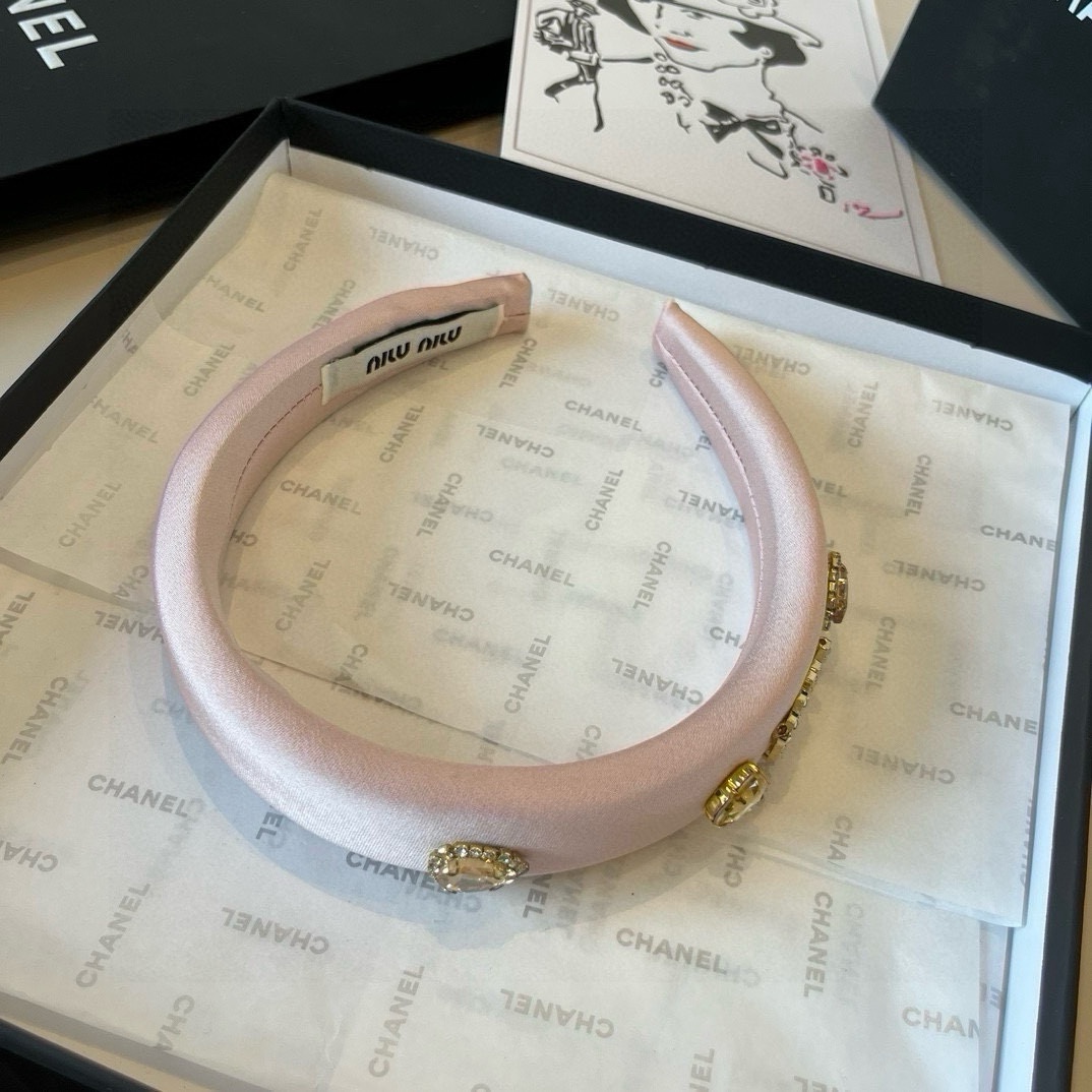 🆕

miumiu缪缪新款发箍