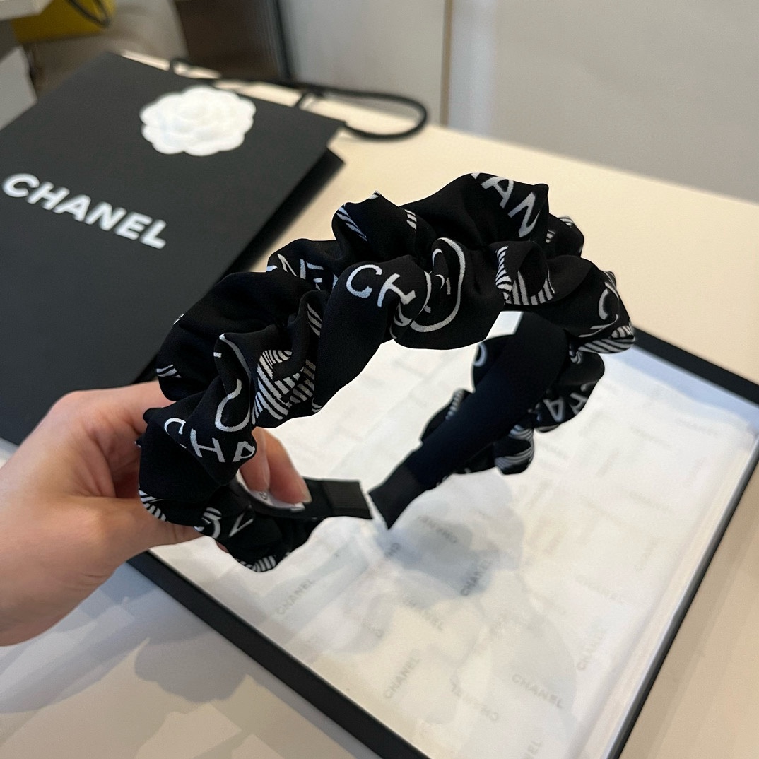 🆕

Chanel香奈儿发箍