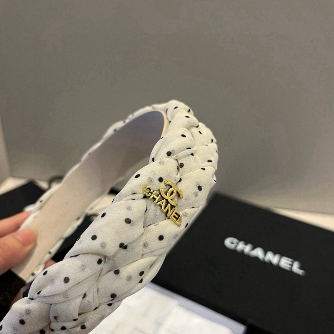 🆕 


chanel香奈儿新款发箍