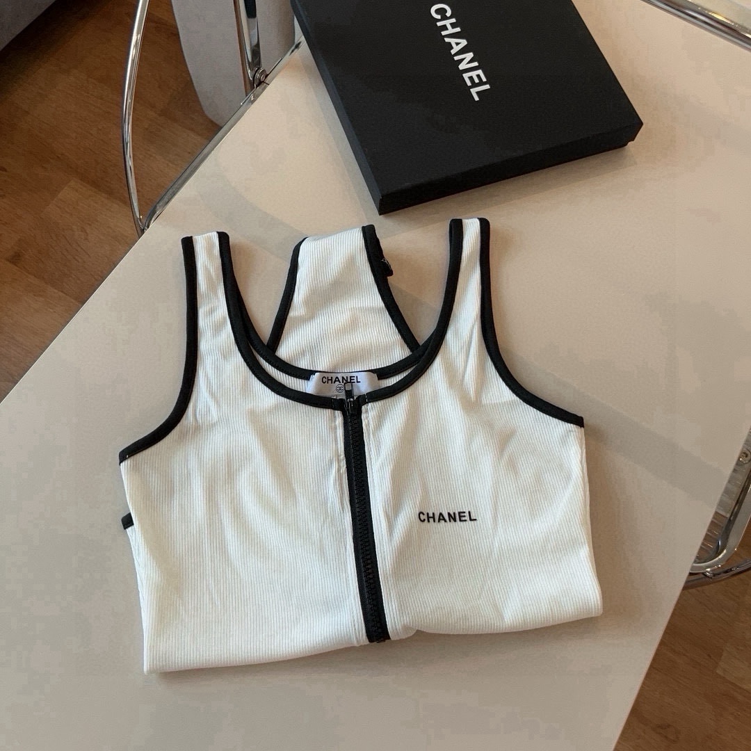 🆕
Chanel香奈儿官方新款泳衣连体比基尼👙，高端定制，S M L XL