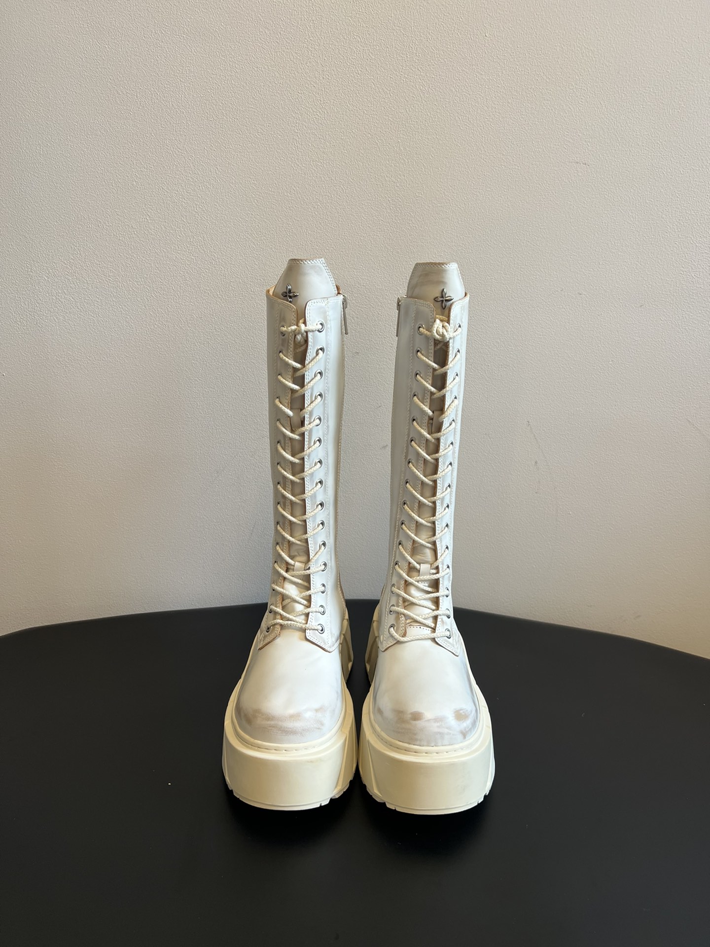 NO:447962,Smf* Niche trendy brand, 25ss hot new product, thick sole, casual shoes, Derby shoes, short boots, long boots, and really, it's very pleasing to look at and the more you like it!  The gospel of short babies directly extends the body proportions!  Sole soft and comfortable, sole is wear-resistant and non-slip - and every color is very versatile. It is really suitable for this spring and summer. Imported cowhide, inner sheepskin, original custom-made EVA rubber outsole, high heel 7.5cm Size35-40 (40 custom made without return and exchange) Single shoes, short boots, long boots, boots, casual shoes/sports, boots, sneakers, cowhide, sheepskin19860909Smf* 小众潮牌 25ss爆款新品 厚底 休闲鞋 德比鞋短靴长靴 爆真的是很耐看越看越喜欢！矮个子宝宝的福音直接拉长身材比例！鞋身柔软舒适,鞋底耐磨防滑-而且每个颜色都非常百搭.真的太适合这个春夏  鞋面进口牛皮 内里羊皮 鞋底原版定制EVA橡胶大底 高跟7.5cm Size35-40（40定做不退换） 单鞋 短靴 长靴,靴子休闲鞋/运动鞋,boots,sneakers,cowhide,sheepskin,Women's Shoes