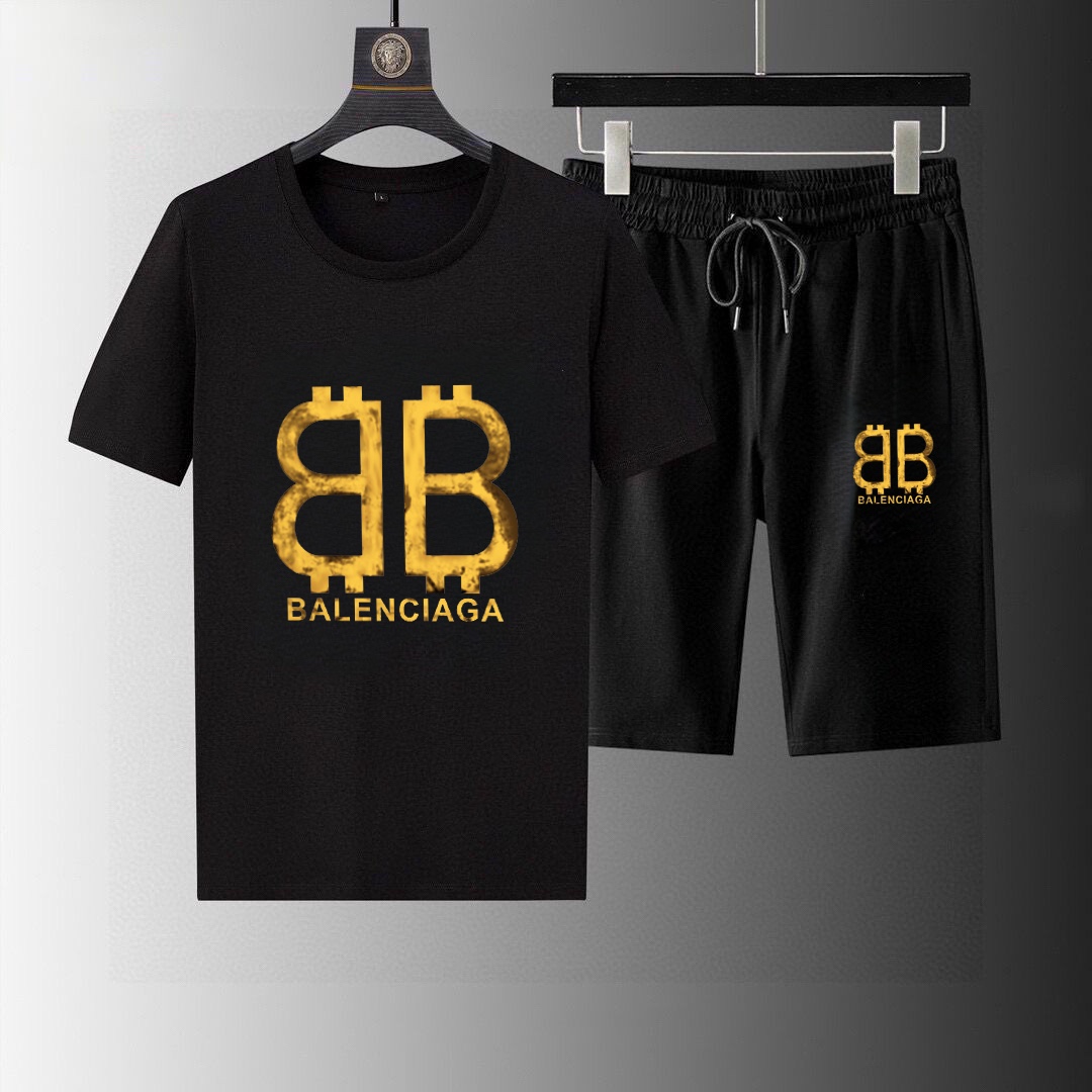 Balenciaga 品牌【BALENCIAGA 巴黎世家】 2025新款男士短袖短裤套装 销售 市面高端版本 手感细腻柔软 让你穿着更加舒适 立体裁剪版型超赞 尺码:M-5XL下单请报身高体重