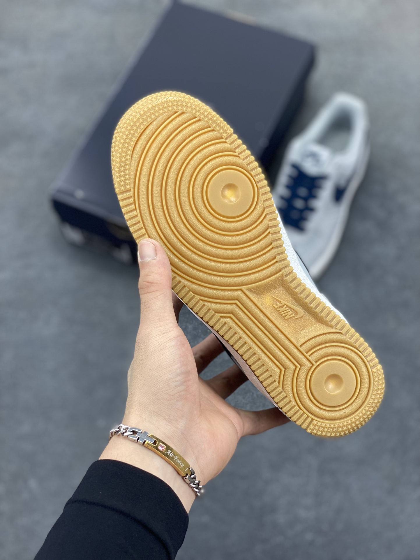 图片[5]-Nike Air Force 1 Low 灰蓝 空军一号低帮运动休闲板鞋 原楦头原纸板 打造纯正空军版型 专注外贸渠道 全掌内置蜂窝气垫 原盒配件 原厂中底钢印、拉帮完美 货号：IB6388-003 尺码：36 36.5 37.5 38 38.5 39 40 40.5 41 42 42.5 43 44 44.5 45-选品中心