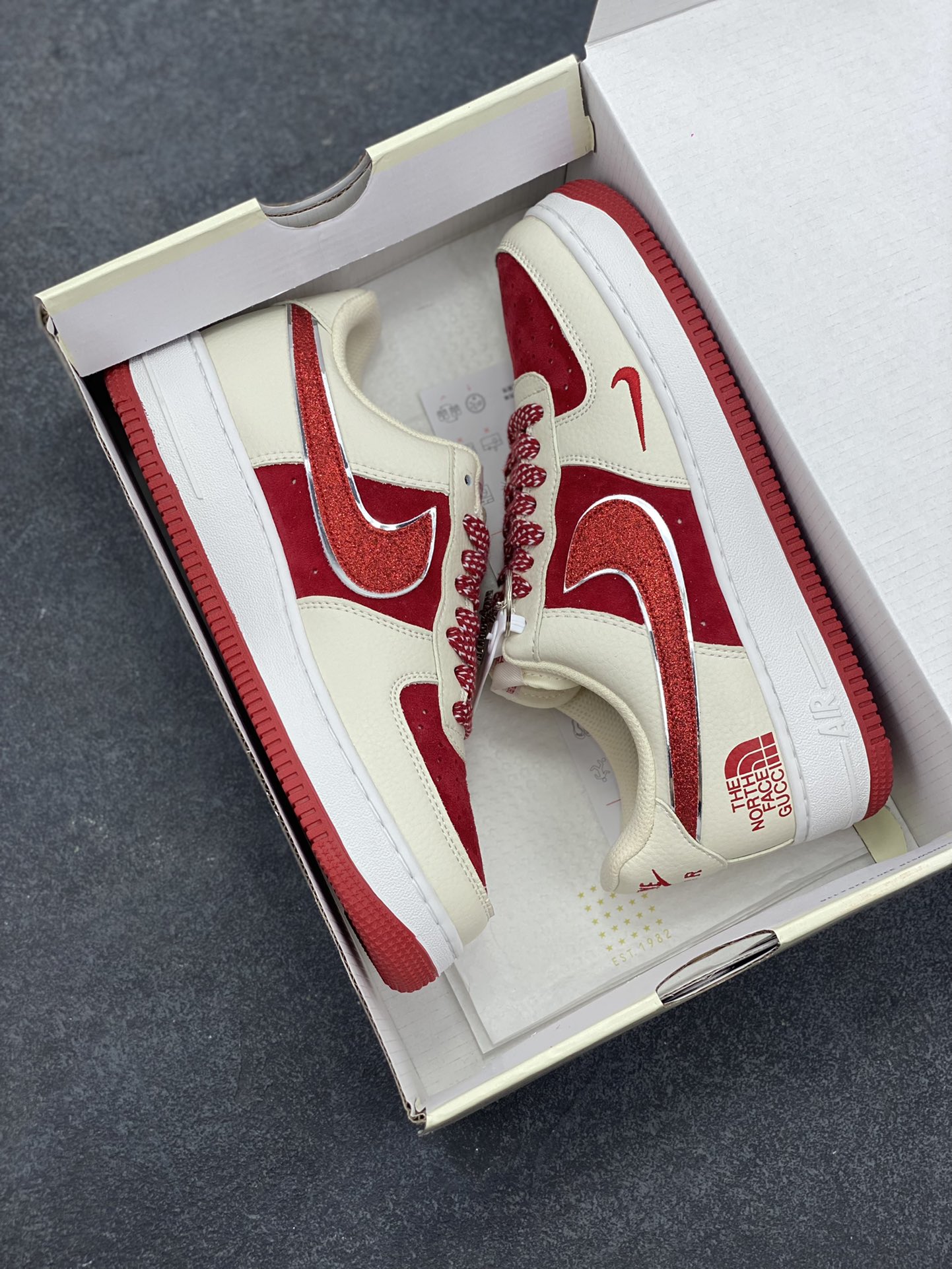 图片[9]-Nike Air Force 1 Low 空军一号低帮百搭休闲运动板鞋。柔软、弹性十足的缓震性能和出色的中底设计，横跨复古与现代的外型结合，造就出风靡全球三十多年的Force 1，直到今天还深受青睐。 货号：DQ7659-108 尺码：36 36.5 37.5 38 38.5 39 40 40.5 41 42 42.5 43 44 44.5 45-选品中心
