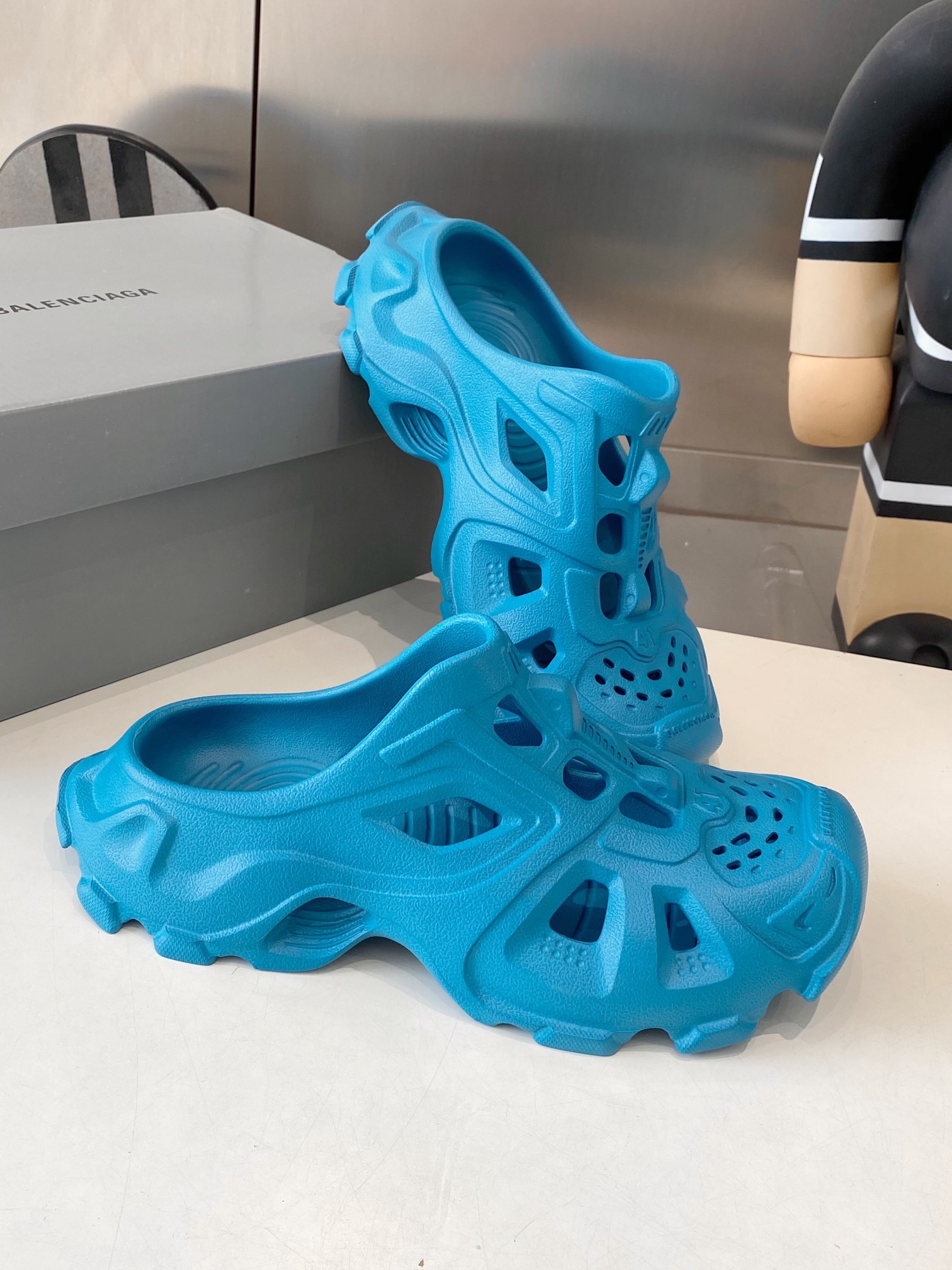 Balenciaga Summer Sandal Shoes: Lightweight EVA Material, 528 Miles of Style - 图片 7