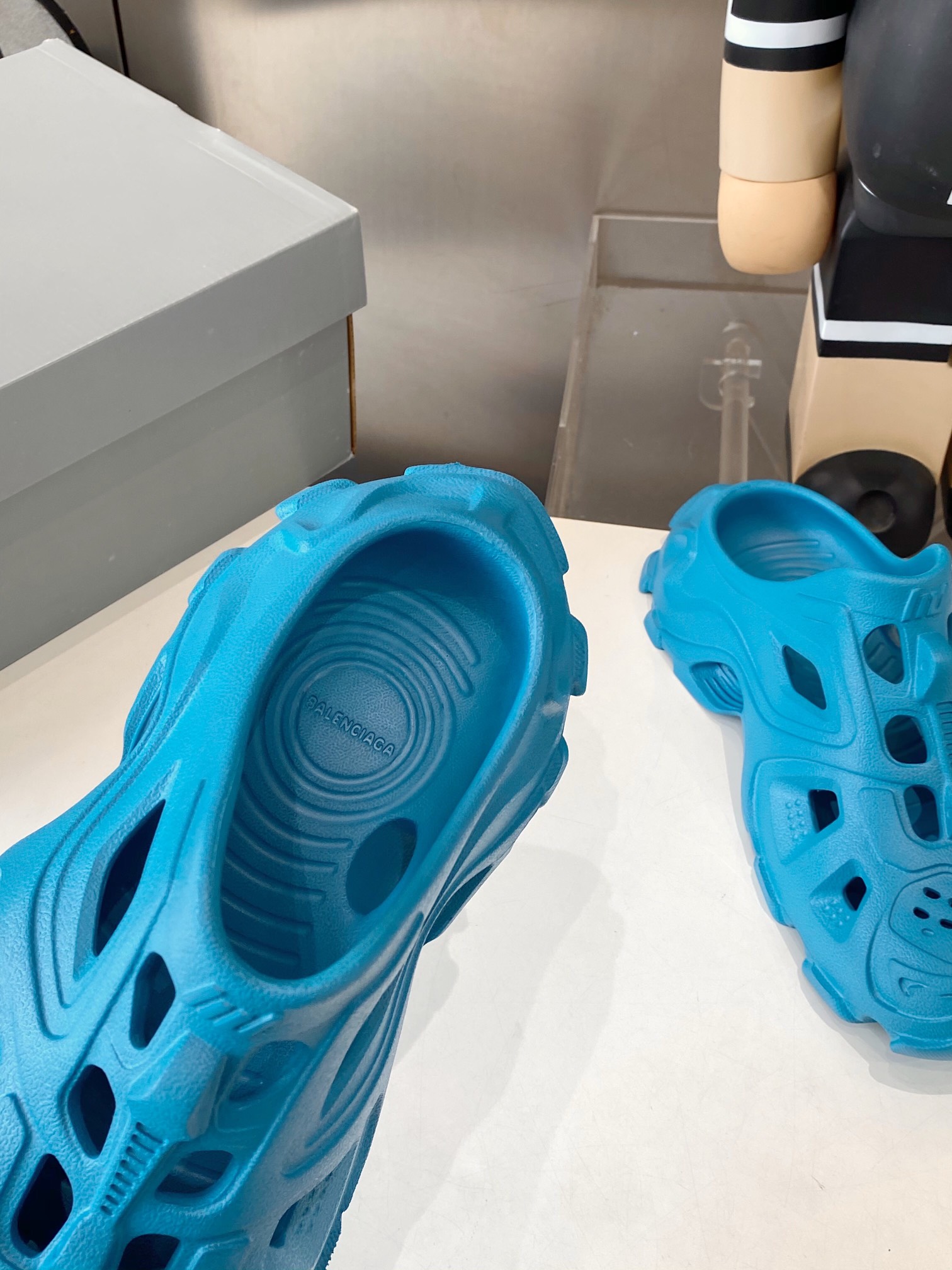 Balenciaga Summer Sandal Shoes: Lightweight EVA Material, 528 Miles of Style - 图片 6