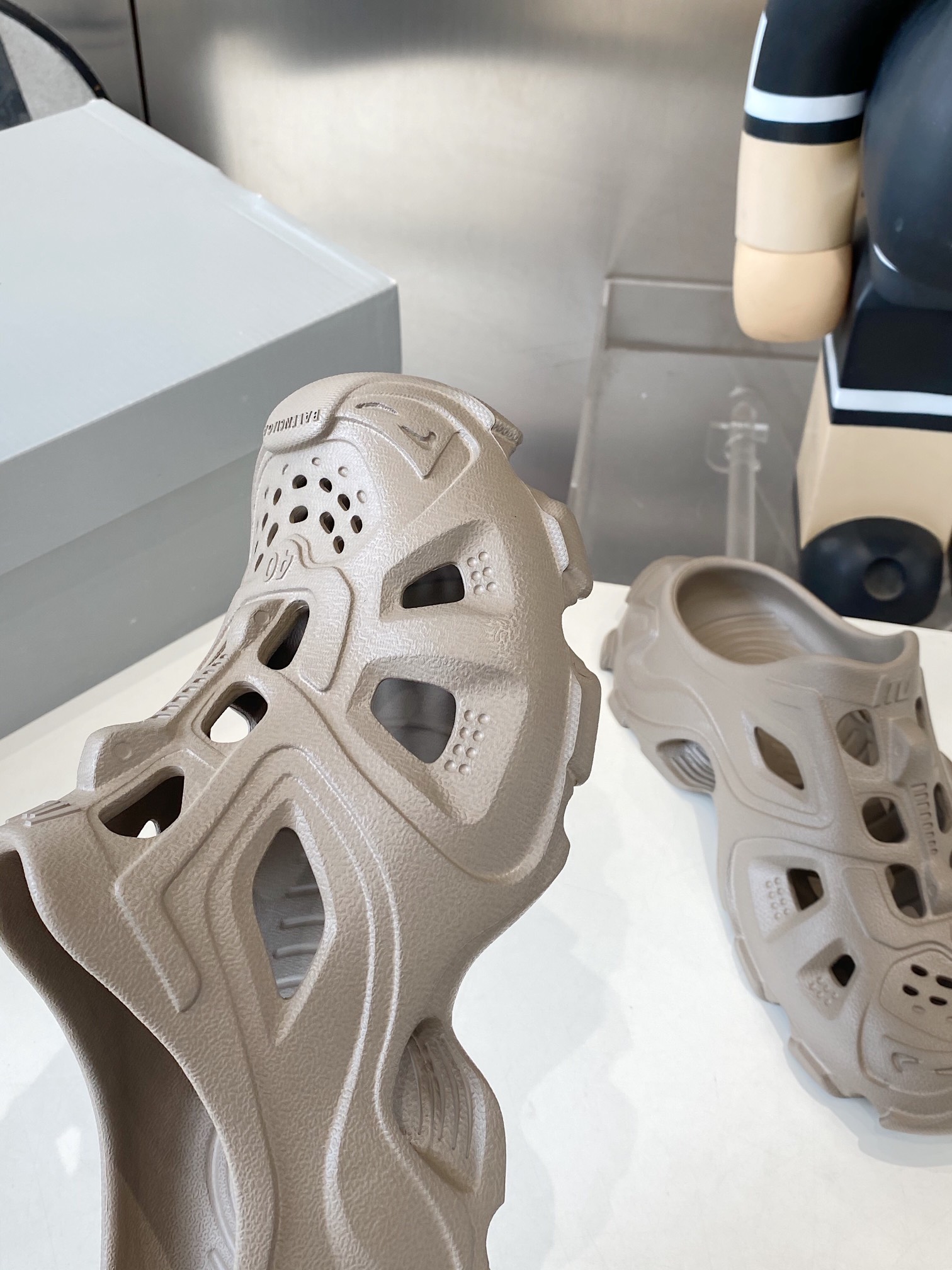 Balenciaga Summer Sandal Shoes: Lightweight EVA with Tungsten Simulants. - 图片 5