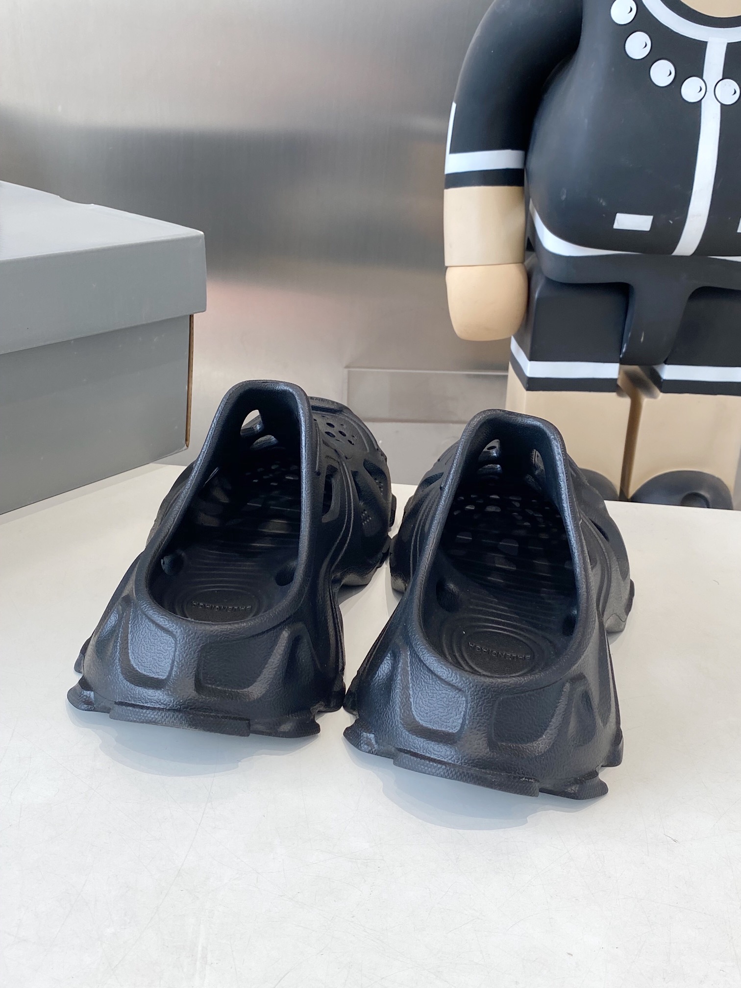 Balenciaga Summer Sandal Shoes: Lightweight EVA, Luxe Design, 528 Miles Coverage - 图片 8