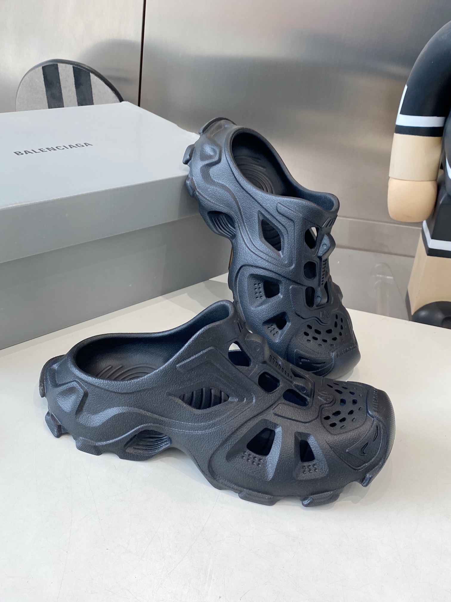 Balenciaga Summer Sandal Shoes: Lightweight EVA, Luxe Design, 528 Miles Coverage - 图片 7