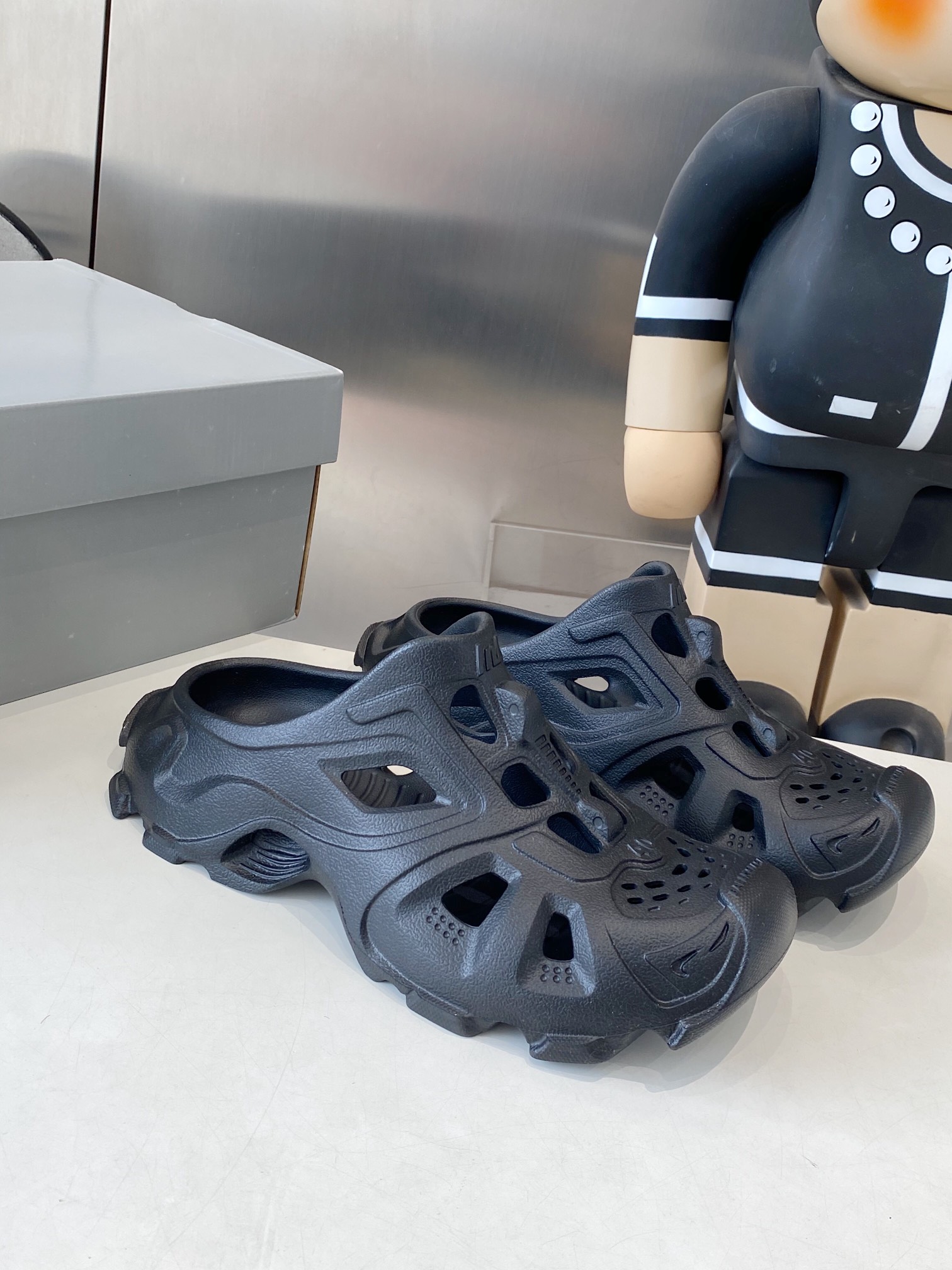 Balenciaga Summer Sandal Shoes: Lightweight EVA, Luxe Design, 528 Miles Coverage - 图片 4