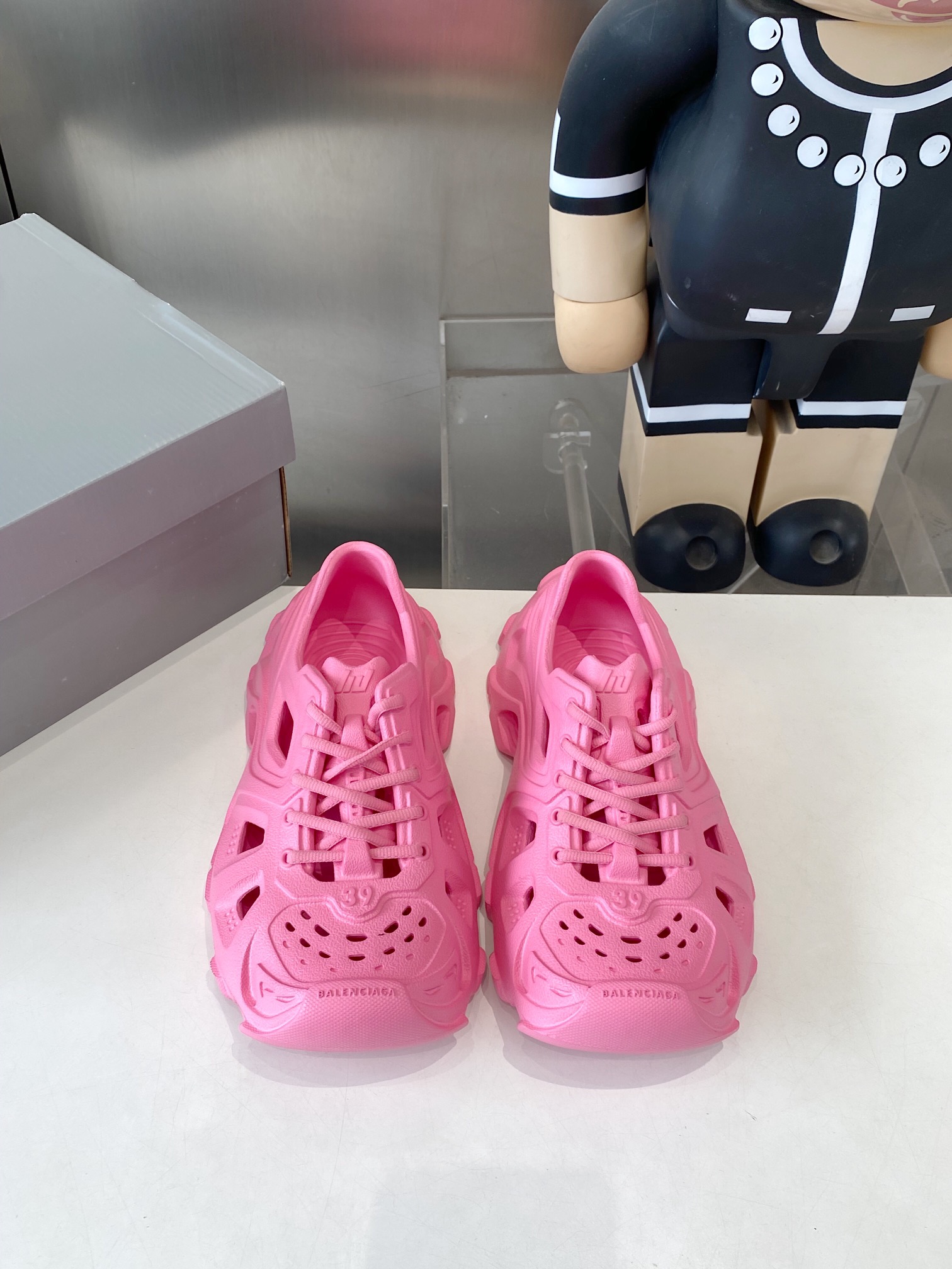 Balenciaga Summer Sandal Shoes: Lightweight EVA, French Luxury Brand, 528 Miles Coverage - 图片 1