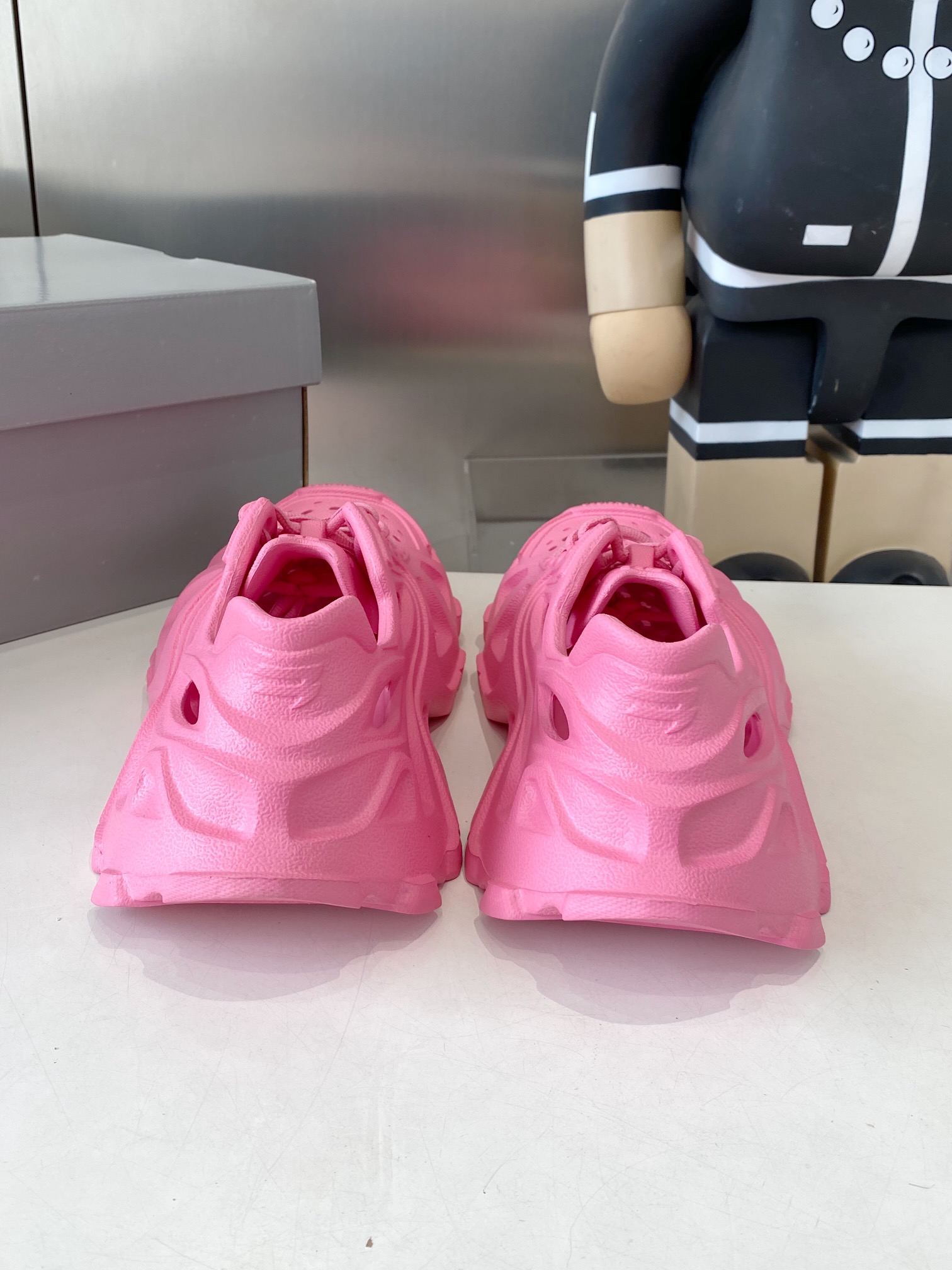 Balenciaga Summer Sandal Shoes: Lightweight EVA, French Luxury Brand, 528 Miles Coverage - 图片 8
