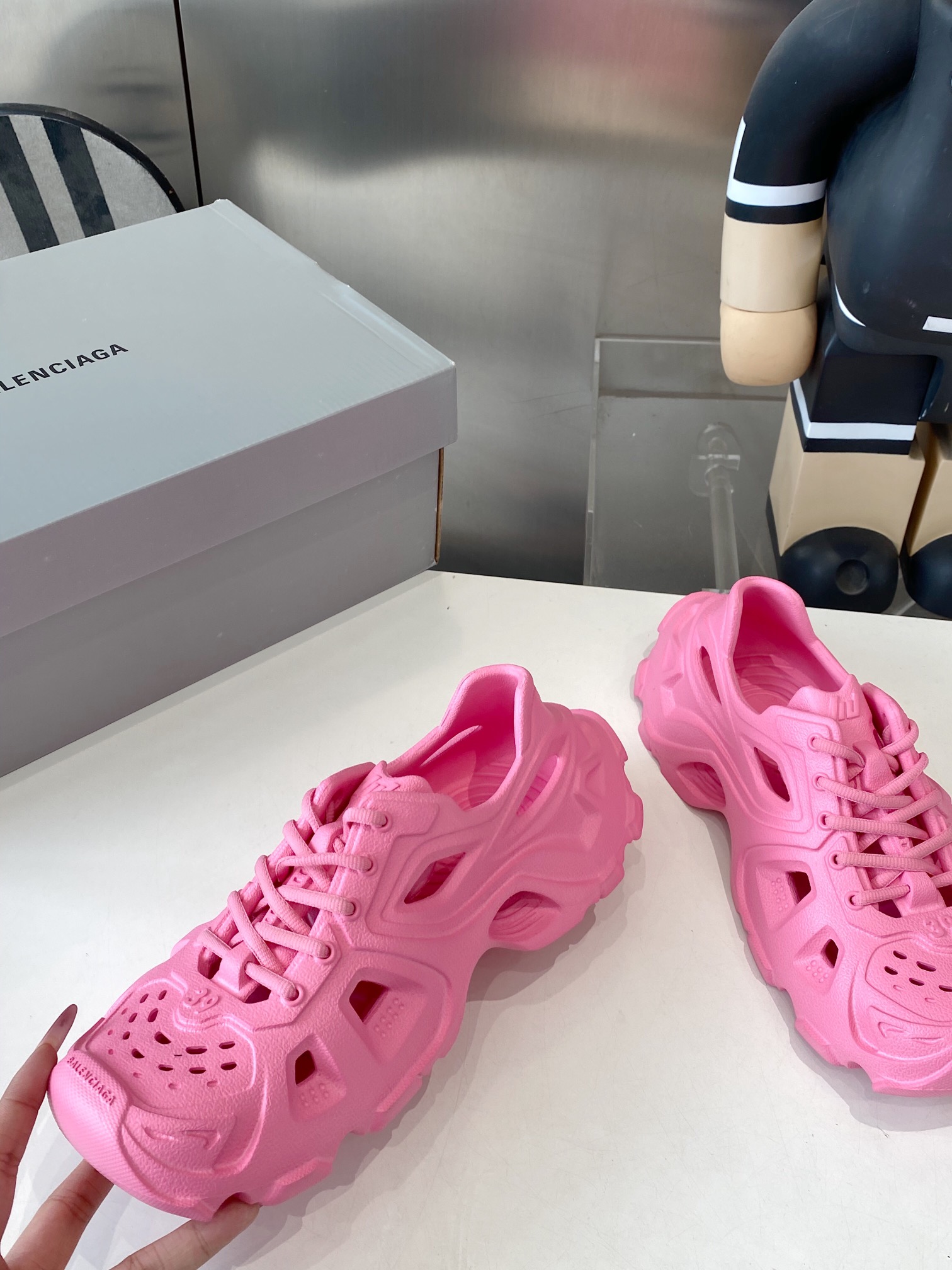 Balenciaga Summer Sandal Shoes: Lightweight EVA, French Luxury Brand, 528 Miles Coverage - 图片 3