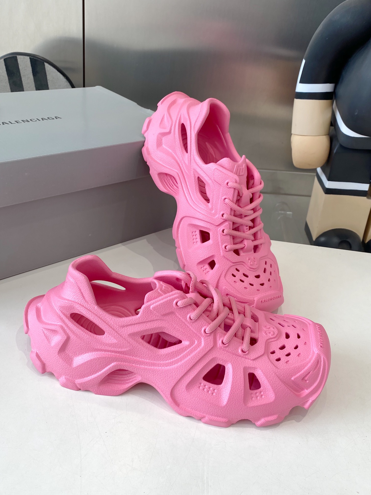Balenciaga Summer Sandal Shoes: Lightweight EVA, French Luxury Brand, 528 Miles Coverage - 图片 7