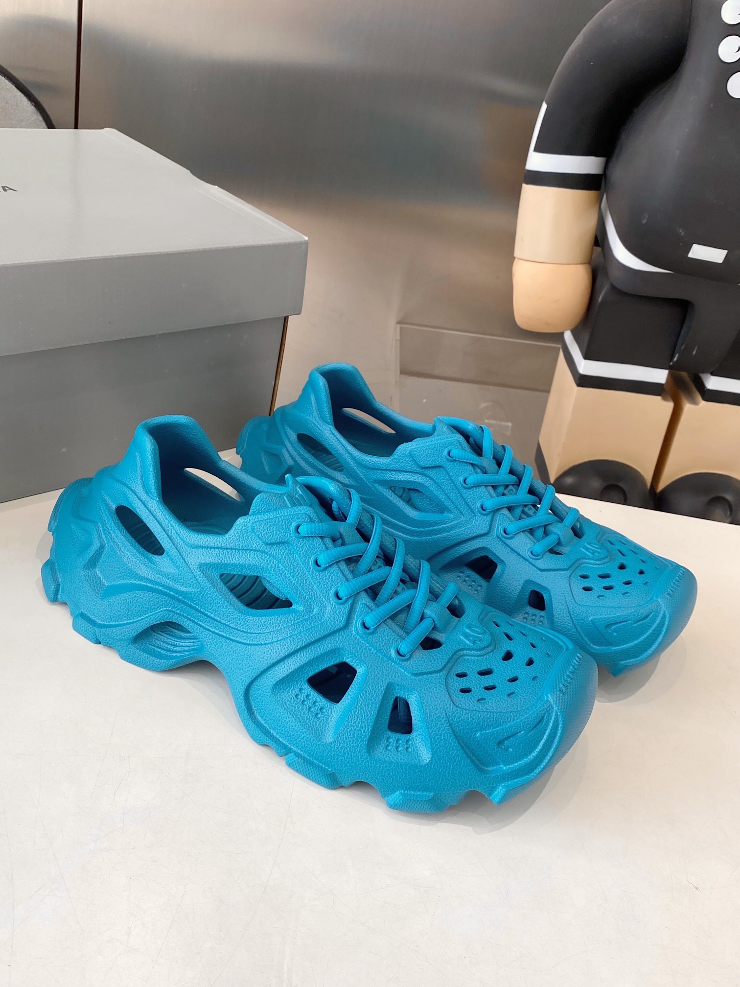 Balenciaga Summer Sandal Shoes: Lightweight EVA Material, 528 Miles of Style - 图片 4