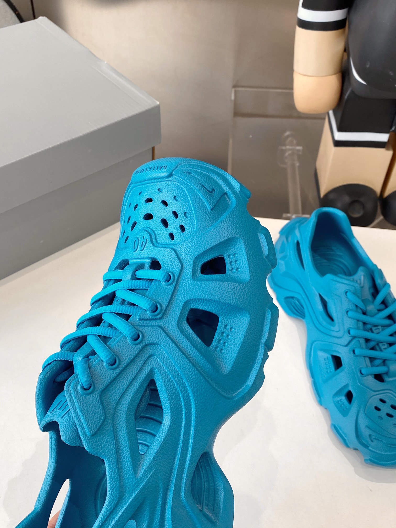 Balenciaga Summer Sandal Shoes: Lightweight EVA Material, 528 Miles of Style - 图片 5