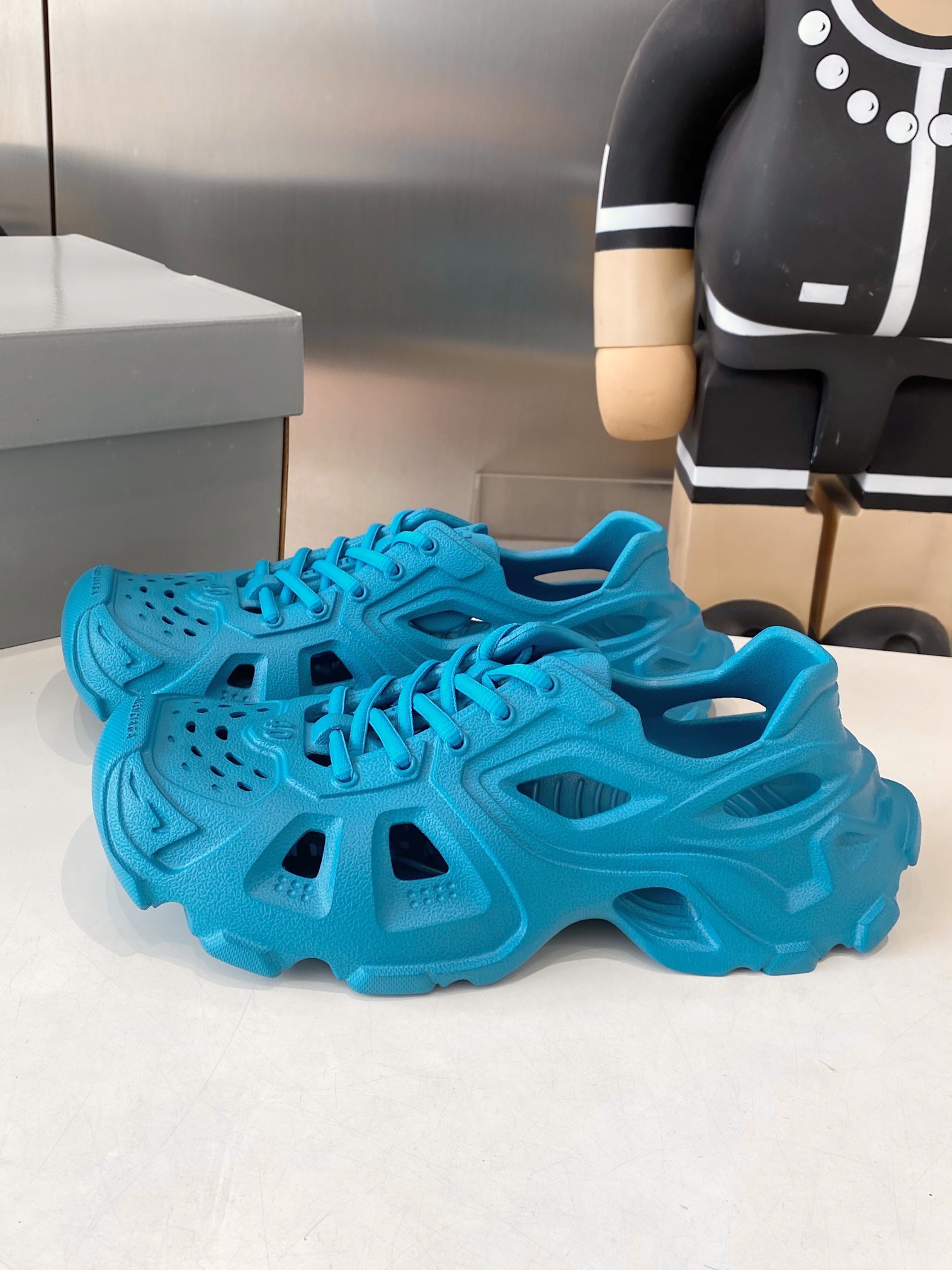 Balenciaga Summer Sandal Shoes: Lightweight EVA Material, 528 Miles of Style - 图片 2