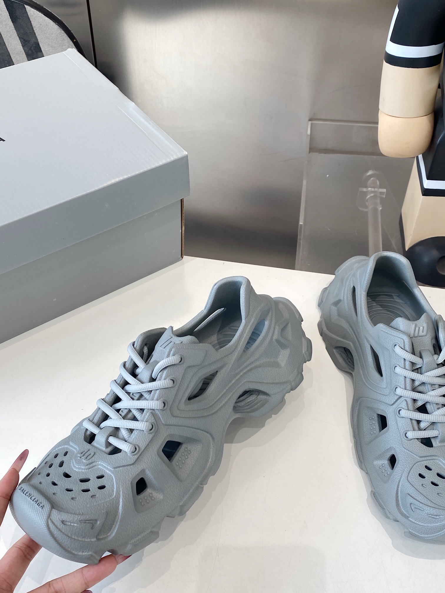 Balenciaga Summer Sandal Shoes: Lightweight EVA, French Luxury Brand, Sizes 35-46 - 图片 3
