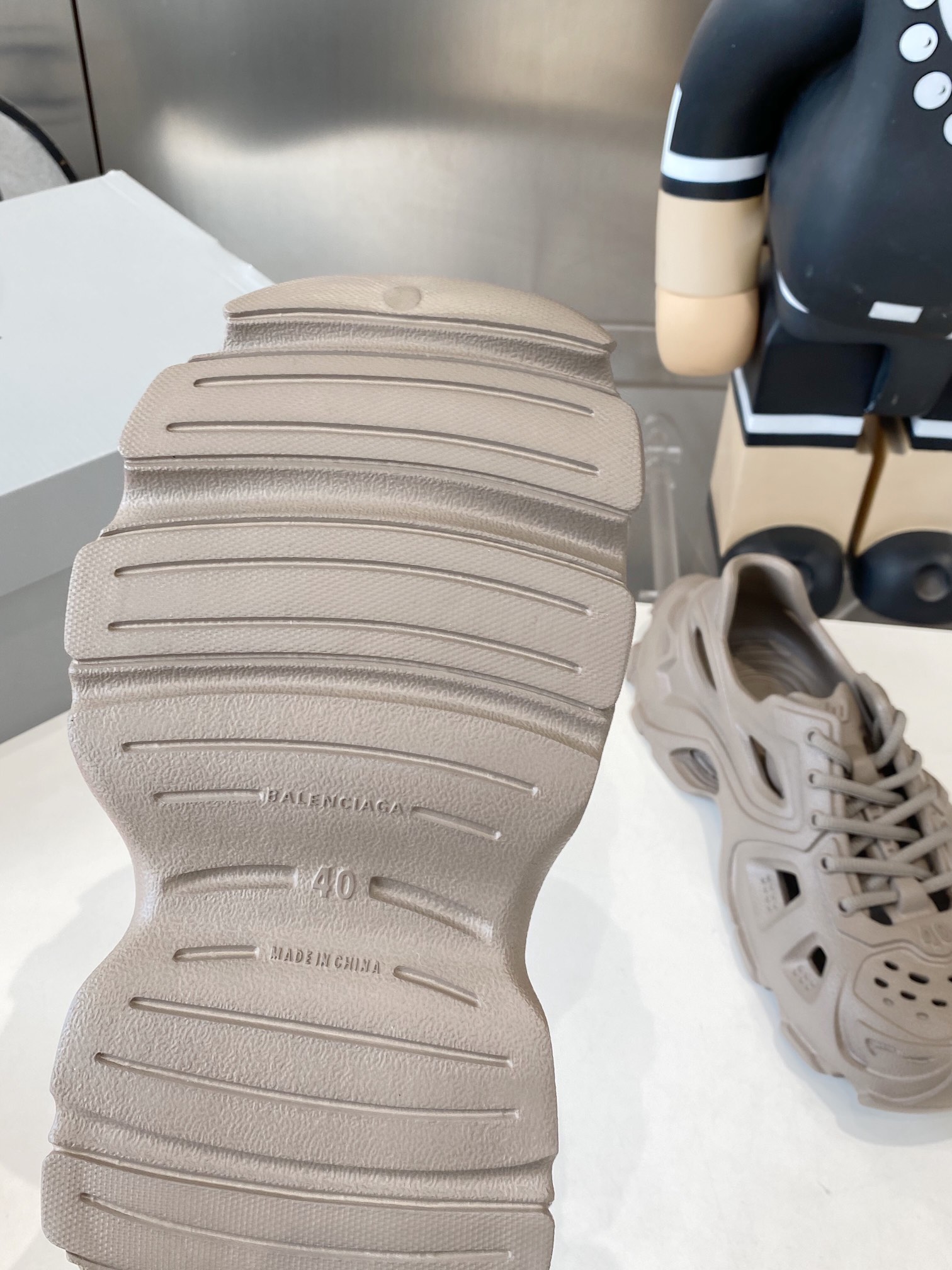 Balenciaga Summer Sandal Shoes: Ultra-Light 528-Mile Collection. - 图片 9