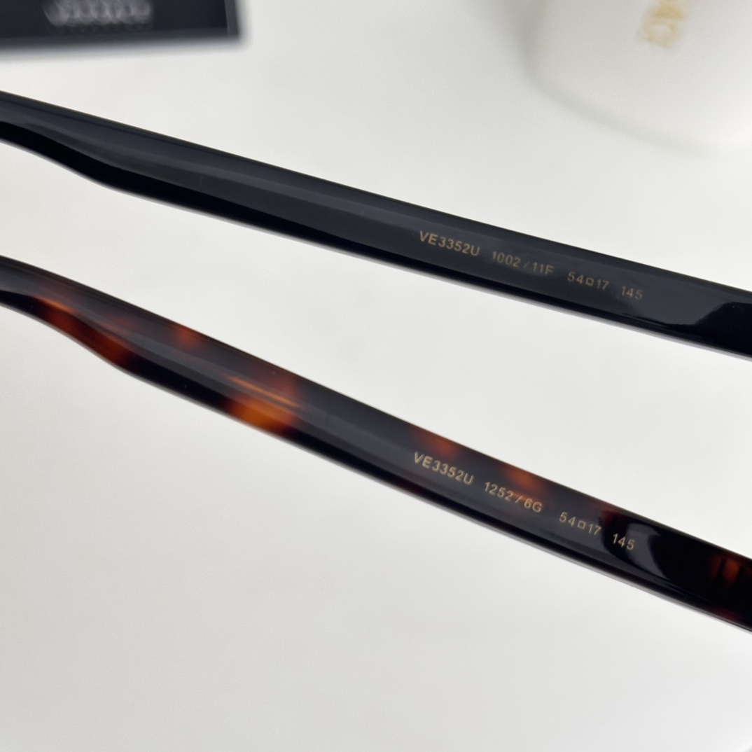  ‼️VERSAC*
MODEL： VE3352U
SIZE：54口17-145