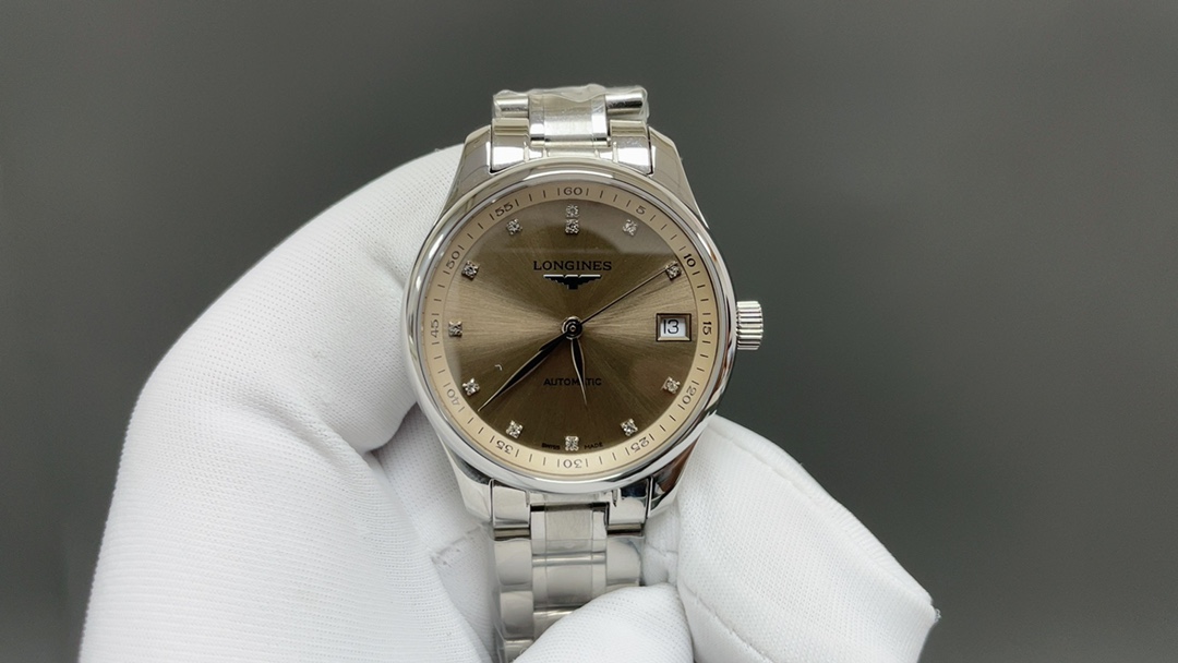 NO:339555,Longines famous craftsmen women's series L2.357.4.87.0 is simple and elegant, showing calmness!  [Function synchronizes with the original], [Case] ​​Watch size 349.2 is carefully developed, without missing any details, meticulously restores the unique elegant essence of the Mingjiang series case, so that the wearer can both stick to his hands and be comfortable during the wear process. The style and process of willow-shaped blue steel quenching needle (burning steel blue grilled needle) are synchronized with the authentic product. The operation and debugging methods are consistent with the original, and the texture of the wheat ears on the dial is the same as that of the genuine product, and the male and female cannot be distinguished by the naked eye. Paired with an Italian calfskin strap with a three-fold safety buckle and a press-type opening device [Movement] uses the original imported 2824,2892 fine grinding movement to modify the Longines L movement, with accurate movement, longines, cowhide19860909浪琴名匠女款系列L2.357.4.87.0简约优雅尽显从容气度！【功能与原版同步】,【表壳】腕表尺寸349.2用心研发,不放过任何细节,一丝不苟的还原名匠系列表壳独特的优雅精髓,让佩戴者在佩戴过程中既贴手,且舒适.柳叶形蓝钢淬火表针（烧钢蓝烤针）版型和工艺均同步正品.操作和调试的方法吻合原版,表盘上的麦穗纹理同正品如出一格,肉眼无法辨雌雄.搭配意大利小牛皮表带搭配三折式安全表扣和按压式开启装置【机芯】采用原装进口2824,2892精磨机芯修改浪琴L机芯,走时精准,,longines,cowhide,Watch