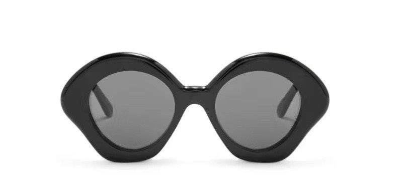  ‼️ 官网图 LOEWE 罗意威MODEL：LW40125U太阳眼镜SIZE：49口22-145