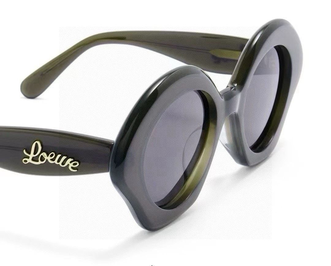  ‼️ 官网图 LOEWE 罗意威MODEL：LW40125U太阳眼镜SIZE：49口22-145