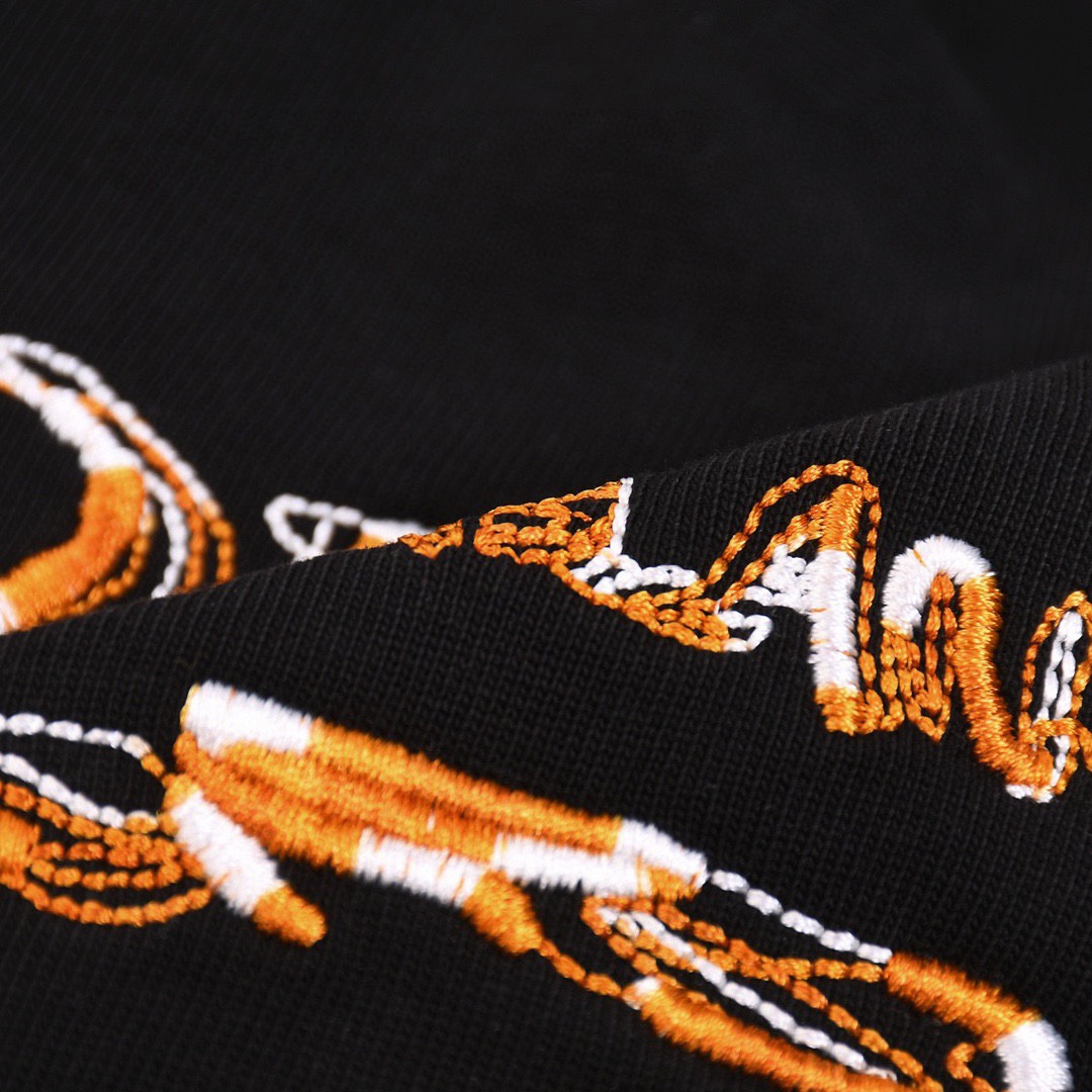 普拉达/Prada 夏季新款 拼色字母刺绣圆领短袖T恤 黑色/白色