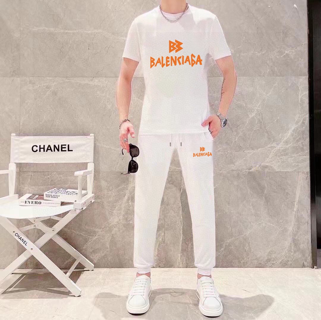 Balenciaga BALENCIAGA 巴黎世家 (胖子福音) 2025 世界知名奢侈品牌