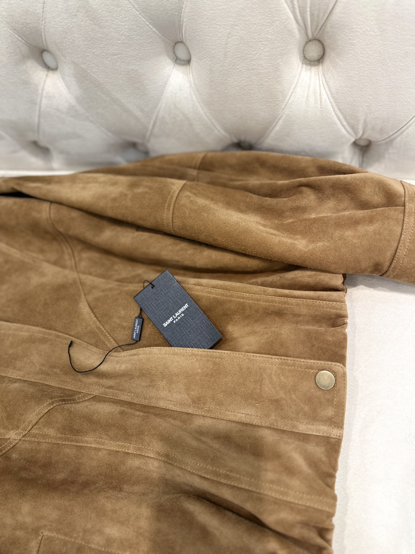 Saint Laurent 2025 AW Kenya Imported Goatskin Coat: P2880 Dust-Proof Bag for Bad-Ass Girls - 图片 4