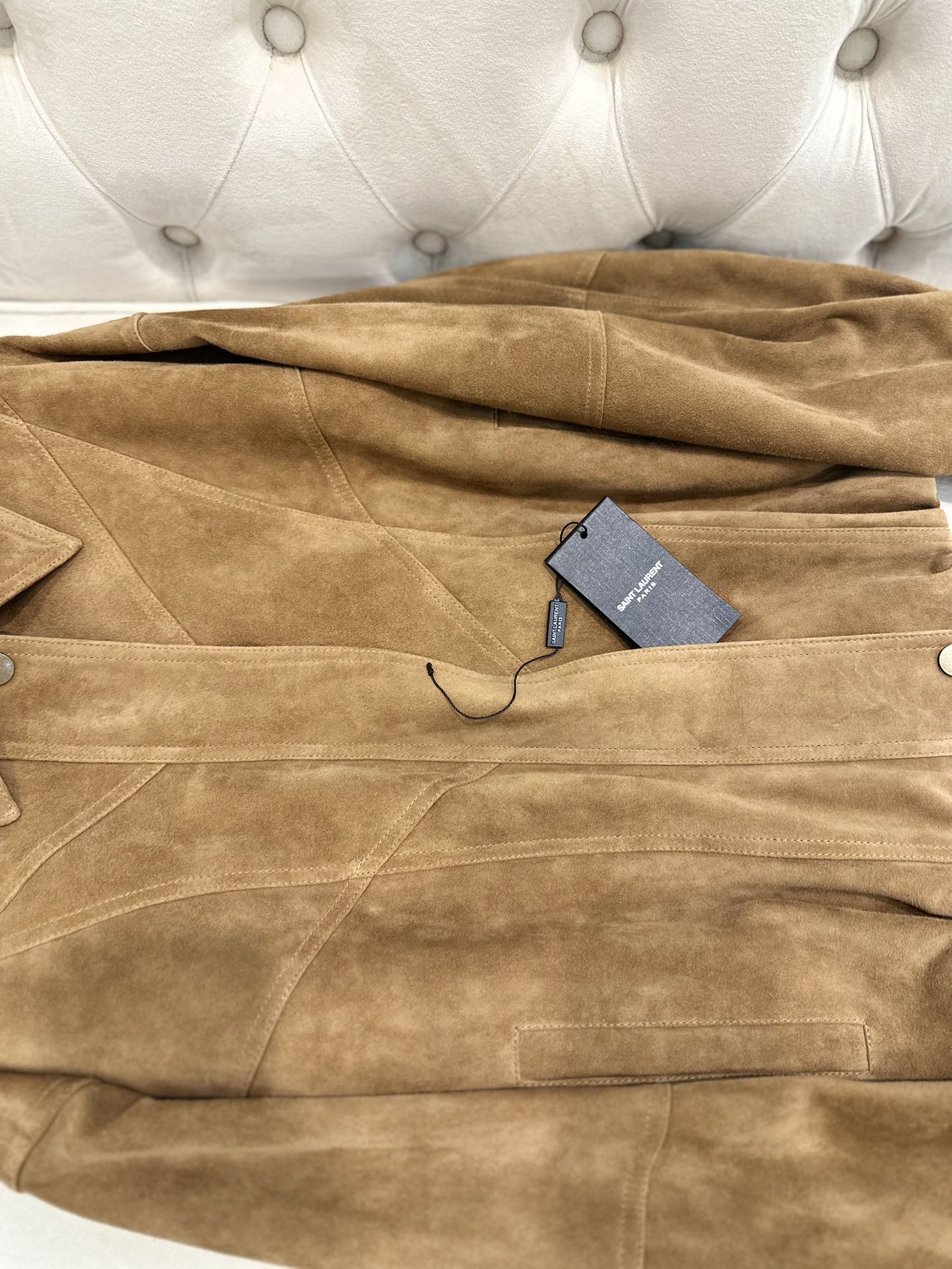 Saint Laurent 2025 AW Kenya Imported Goatskin Coat: P2880 Dust-Proof Bag for Bad-Ass Girls - 图片 5