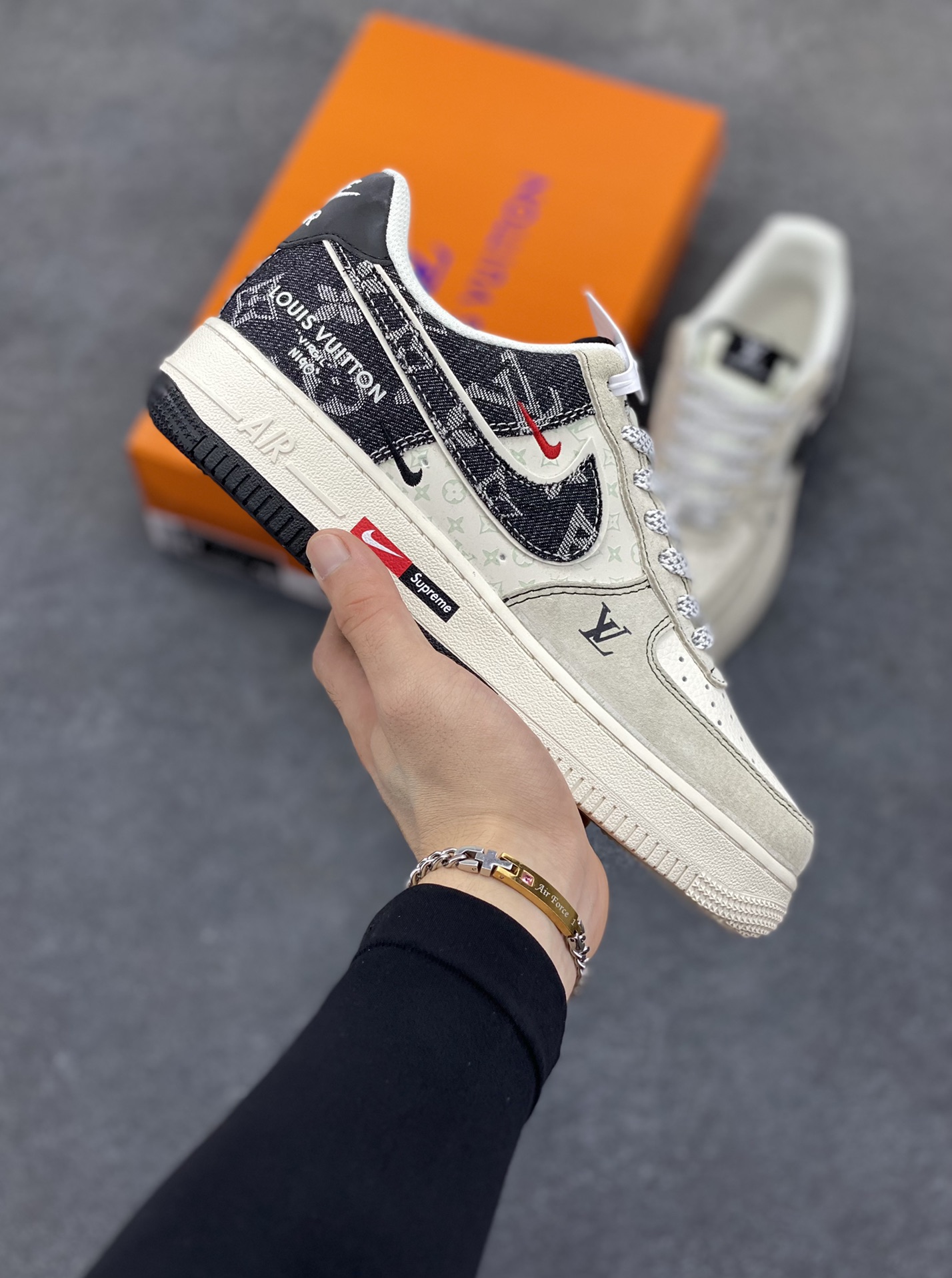 Nike Air Force 1 \’07 Low “LV联名——猪八牛仔米黑”空军一号 低帮 运动鞋 休闲鞋 折边针车 工艺难度大 原楦头原纸板 原装鞋盒 定制五金配件 内置全掌气垫 原厂鞋底 货号:MZ9588-803 尺码:36 36.5 37.5 38 38.5 39 40 40.5 41 42 42.5 43 44 44.5 45-选品中心