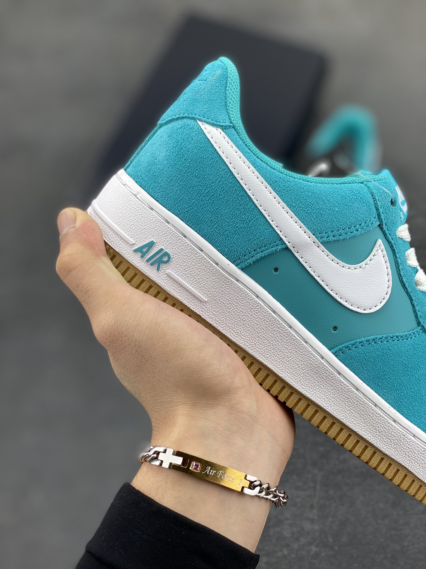 图片[6]-Nike Air Force 1 Low 蓝白 空军一号低帮运动休闲板鞋 原楦头原纸板 打造纯正空军版型 专注外贸渠道 全掌内置蜂窝气垫 原盒配件 原厂中底钢印、拉帮完美 货号：IB6388-301 尺码：36 36.5 37.5 38 38.5 39 40 40.5 41 42 42.5 43 44 44.5 45-选品中心