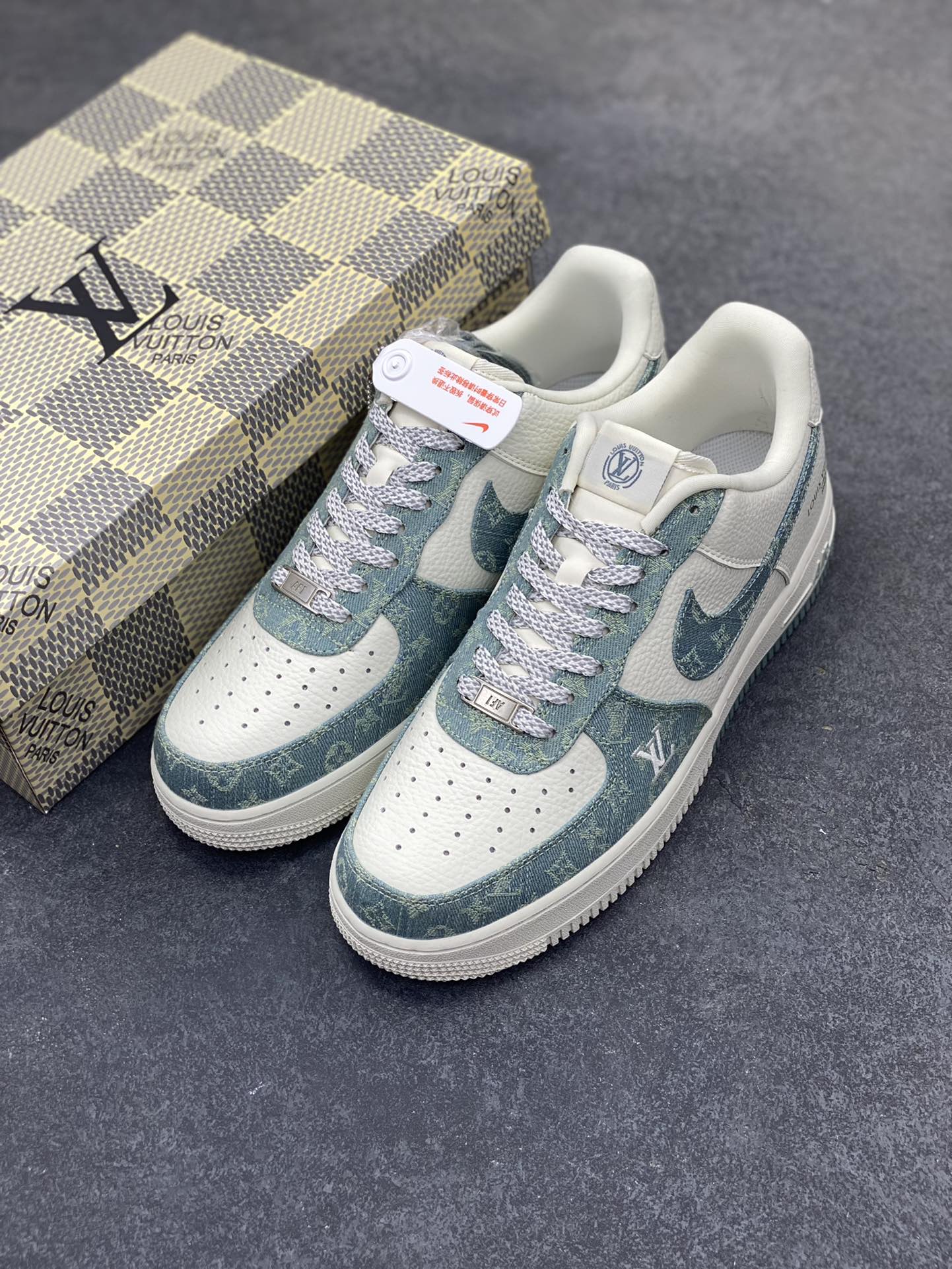 图片[8]-NIke Air Force 1 \’07 Low LV联名-青色牛仔 空军一号低帮 运动鞋 休闲鞋 折边针车 工艺难度大 原楦头原纸板 原装鞋盒 原厂鞋底 超高清洁度 细节完美 货号：SC0601-554 尺码：36 36.5 37.5 38 38.5 39 40 40.5 41 42 42.5 43 44 44.5 45-选品中心