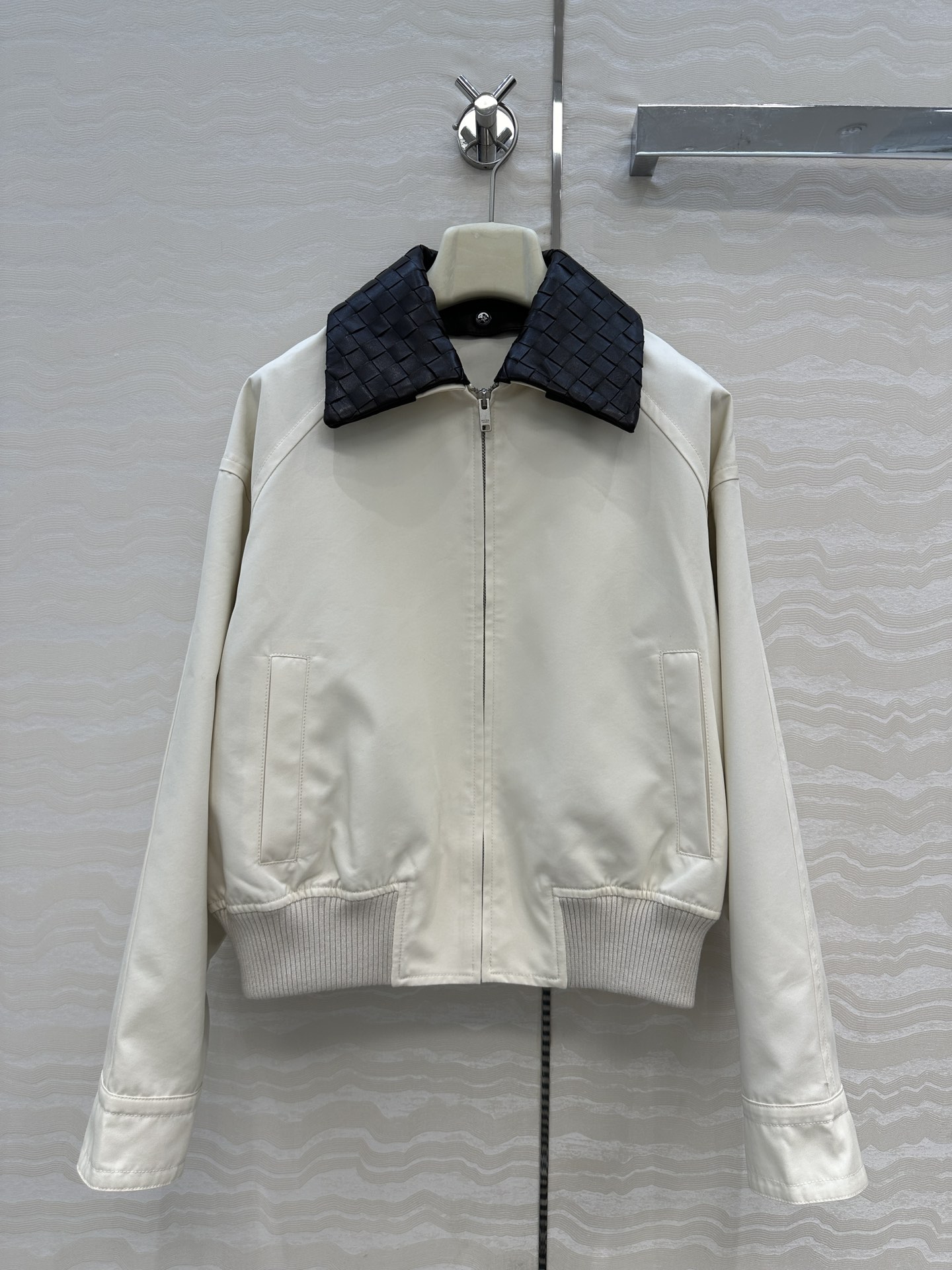 独家首发💕高端原单品质，BV长期主义。巴恩风时髦穿搭！25s早秋新品夹克外套！定制进口100%小羊毛编织