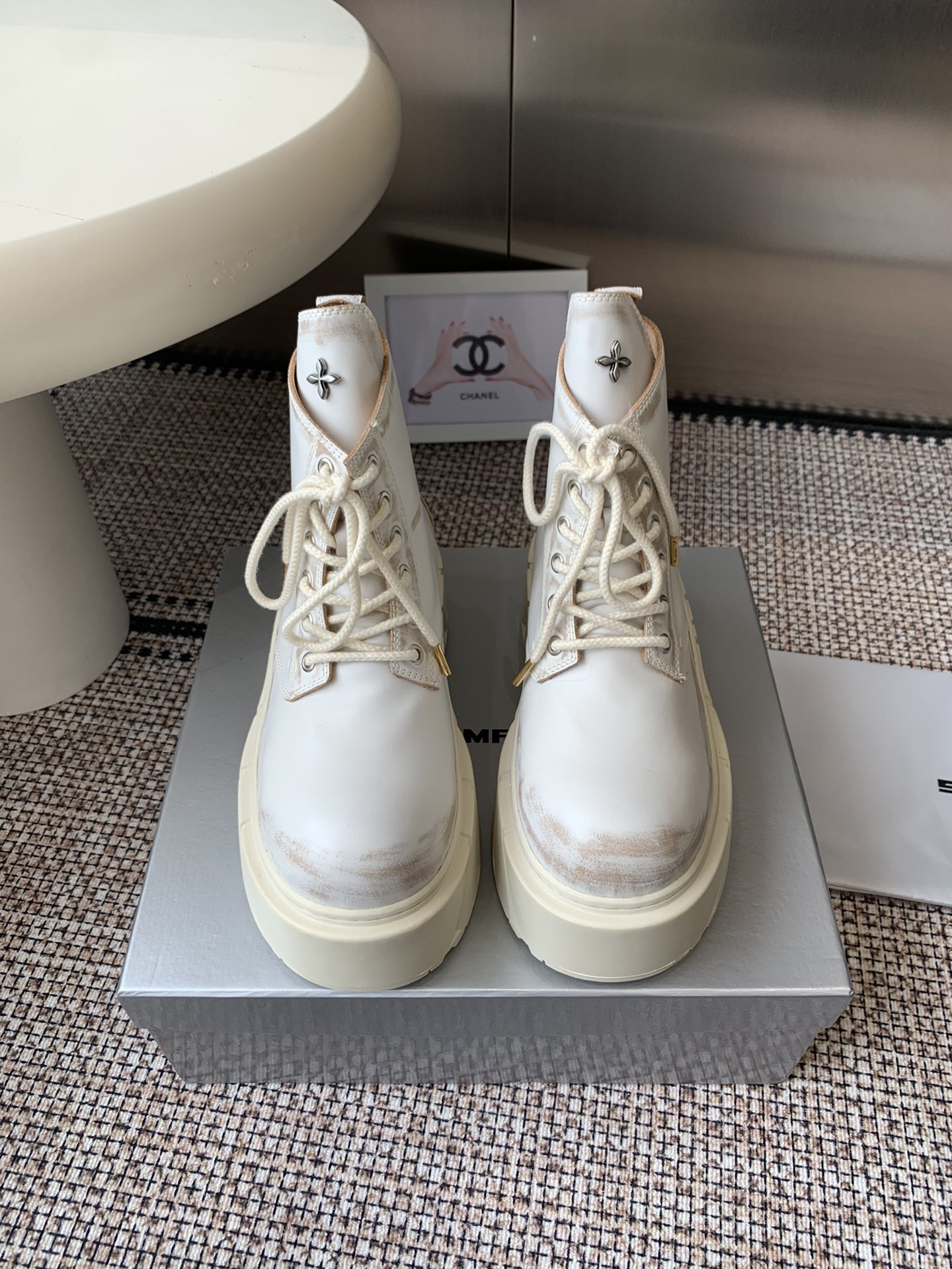 NO:511821,Short boots Smfk 25ss new products, thick sole, casual shoes, derby shoes, short boots, long boots, really, really durable, the more you look, the more you like it, the gossip of short babies, directly lengthen the body proportions, the body is soft and comfortable, the sole is wear-resistant and non-slip, every color is very versatile, the upper is made of original imported cowhide, inner foot pad sheepskin, high heel 7.5cm, original custom EVA rubber outsole, size 35-40 (40 custom made), boots, boots, cowhide, sheepskin19860909短靴Smfk 25ss新品 厚底 休闲鞋 德比鞋 短靴 长靴 真的是很耐看越看越喜欢 矮个子宝宝的福音直接拉长身材比例 鞋身柔软舒适 鞋底耐磨防滑 每个颜色都非常百搭 鞋面采用原版进口牛皮 内里垫脚羊皮 高跟7.5cm 原版定制EVA橡胶大底 码数35-40（40定做）,靴子,boots,cowhide,sheepskin,Women's Shoes