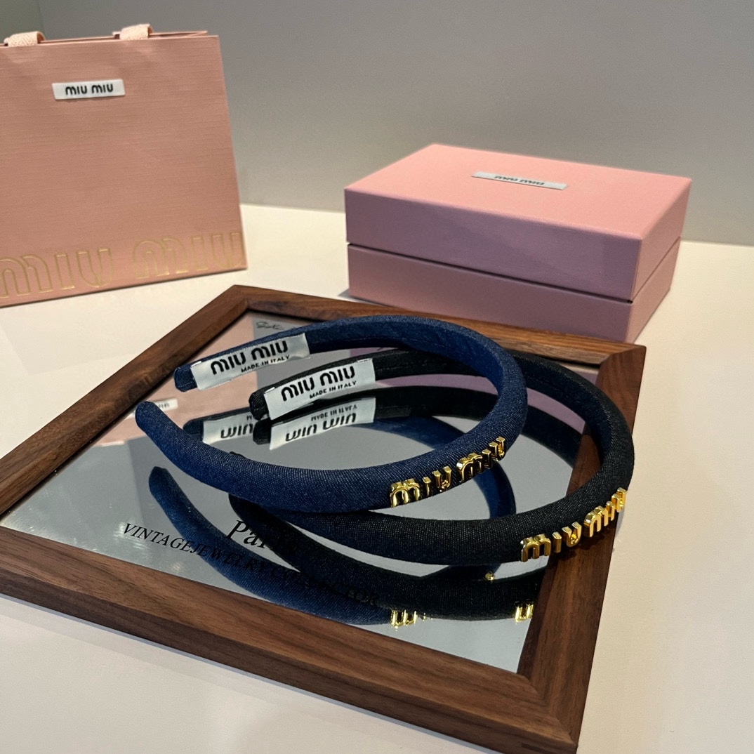 🆕

miumiu缪缪新款发箍