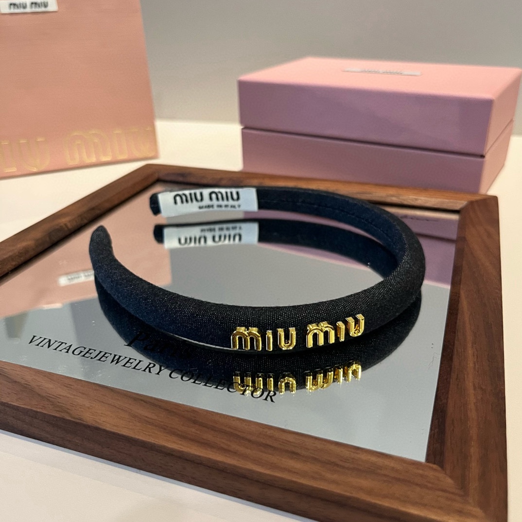 🆕

miumiu缪缪新款发箍