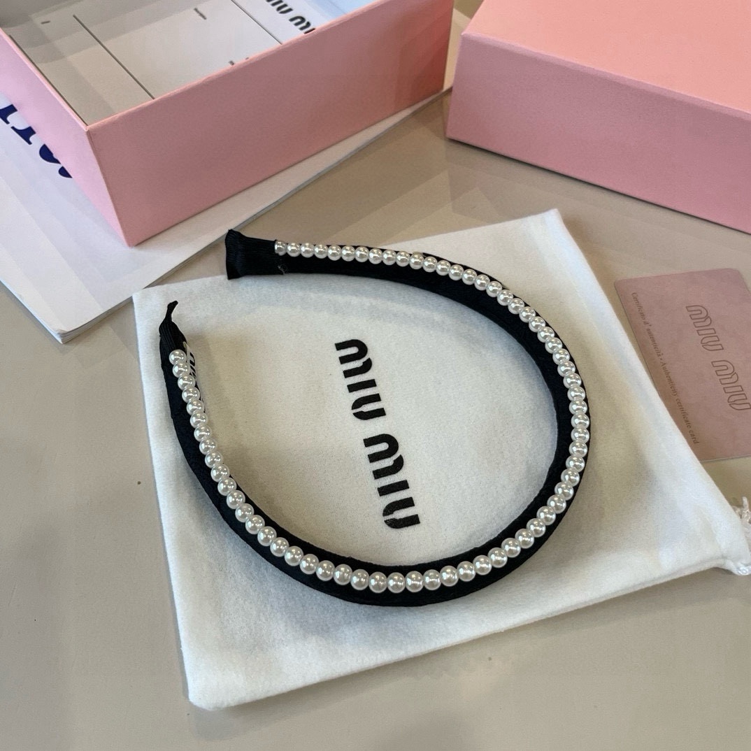 🆕

miumiu缪缪新款发箍