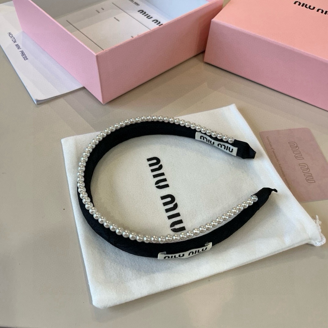 🆕

miumiu缪缪新款发箍
