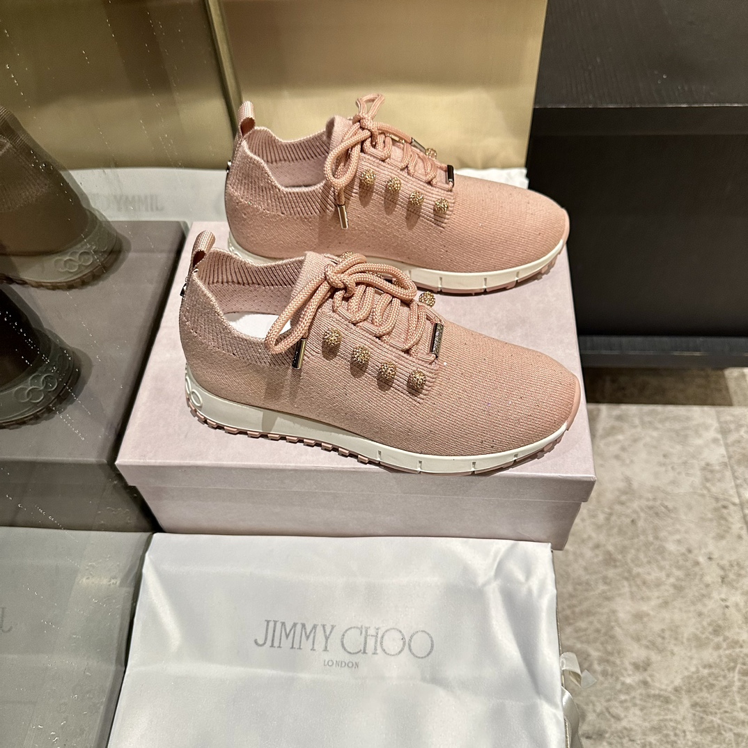 Exclusive Launch: Factory Prices for Fur-Lined Leisure Shoes by Jimmy Week - 图片 2