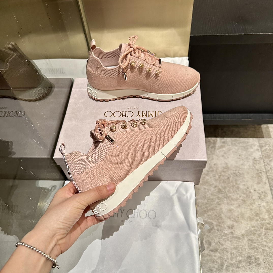 Exclusive Launch: Factory Prices for Fur-Lined Leisure Shoes by Jimmy Week - 图片 3