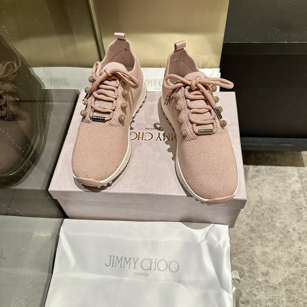 Exclusive Launch: Factory Prices for Fur-Lined Leisure Shoes by Jimmy Week - 图片 1