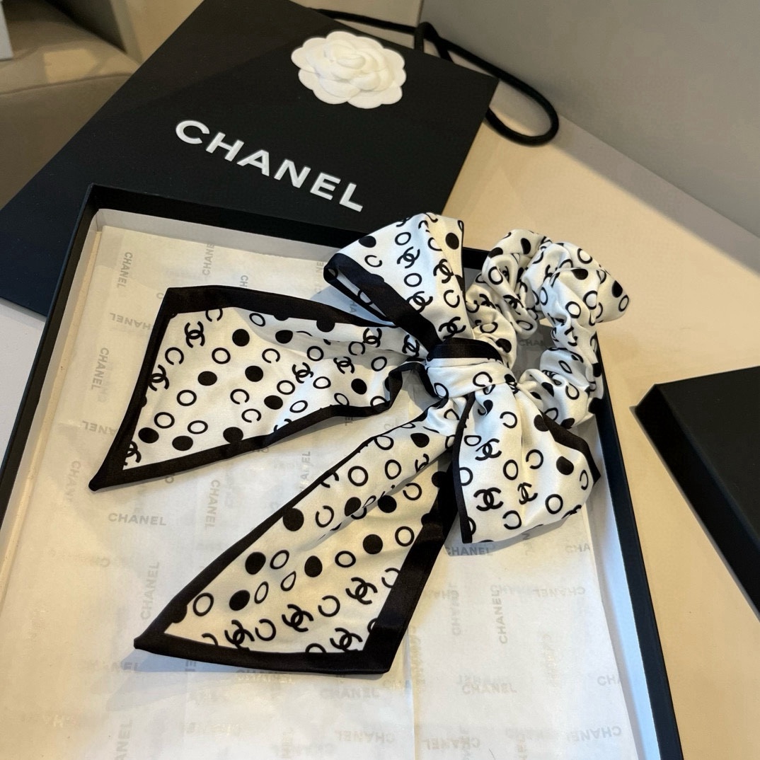 🆕

Chanel香奈儿蝴蝶结发圈