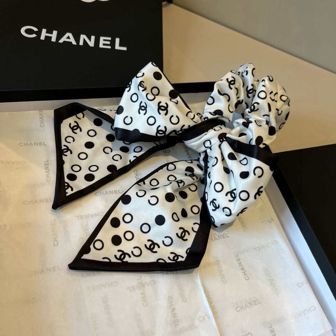🆕

Chanel香奈儿蝴蝶结发圈