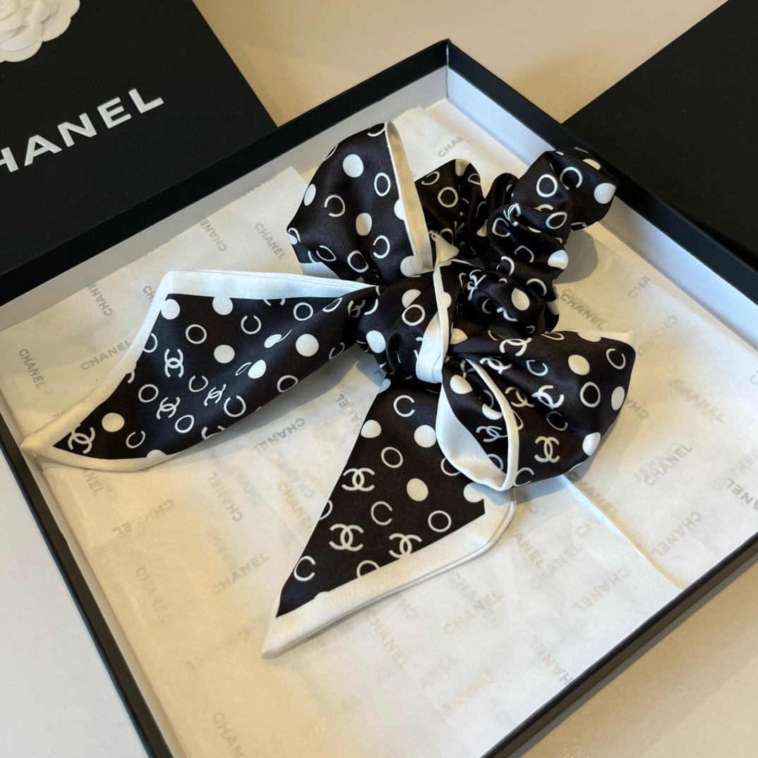 🆕

Chanel香奈儿蝴蝶结发圈