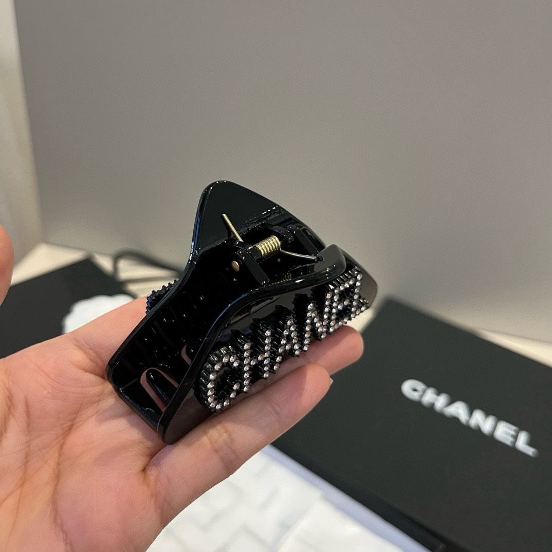 🆕

Chanel香奈儿新款发箍