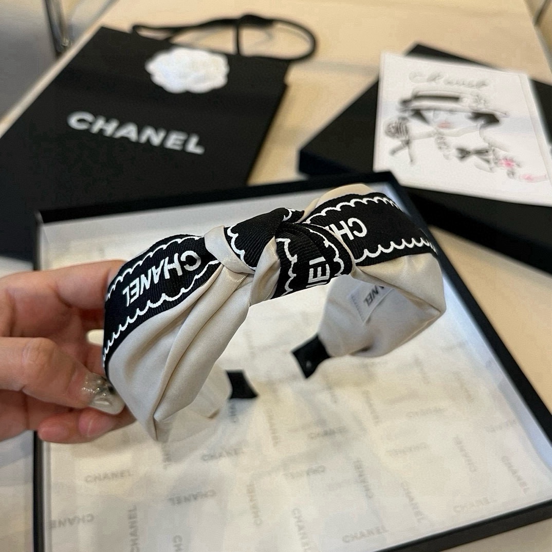 🆕

Chanel香奈儿新款发箍