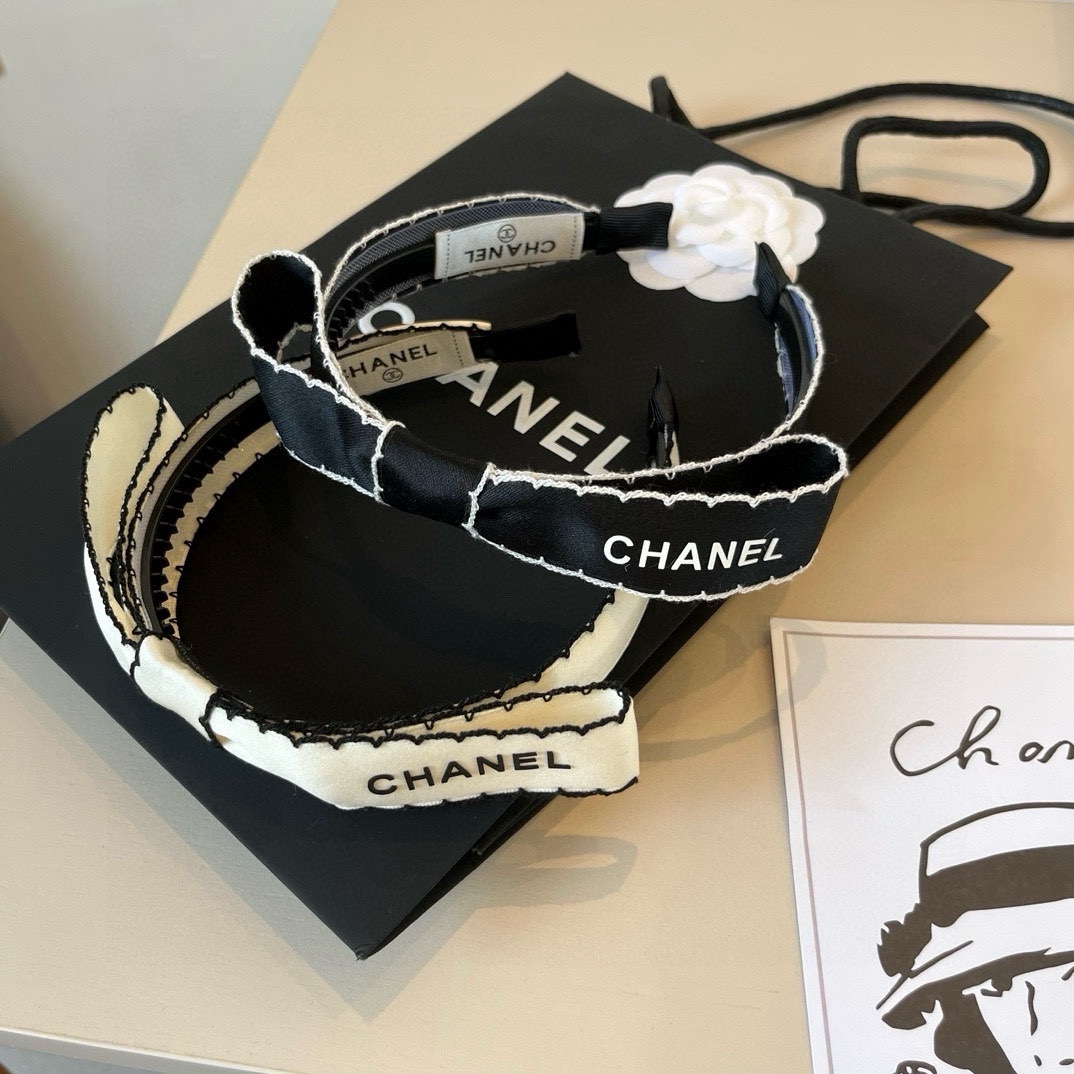 🆕

Chanel香奈儿经典蝴蝶结发箍，黑 白两色